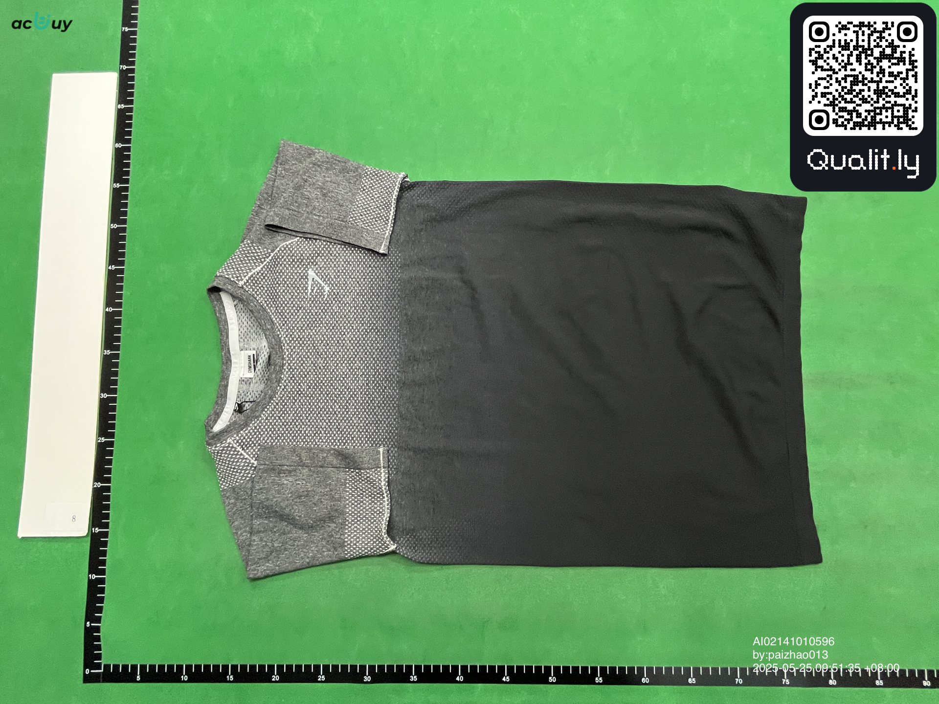 T-shirt — photo QC 3 sur 10