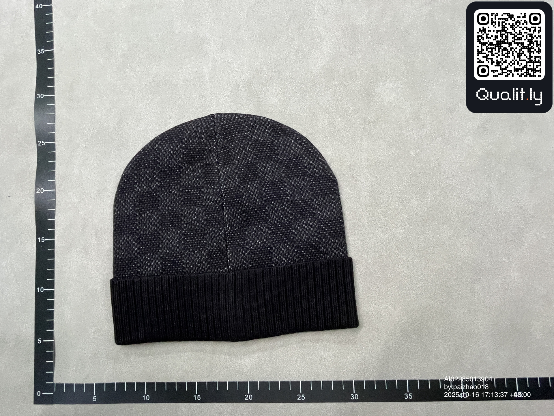 Casquette — photo QC 2 sur 12