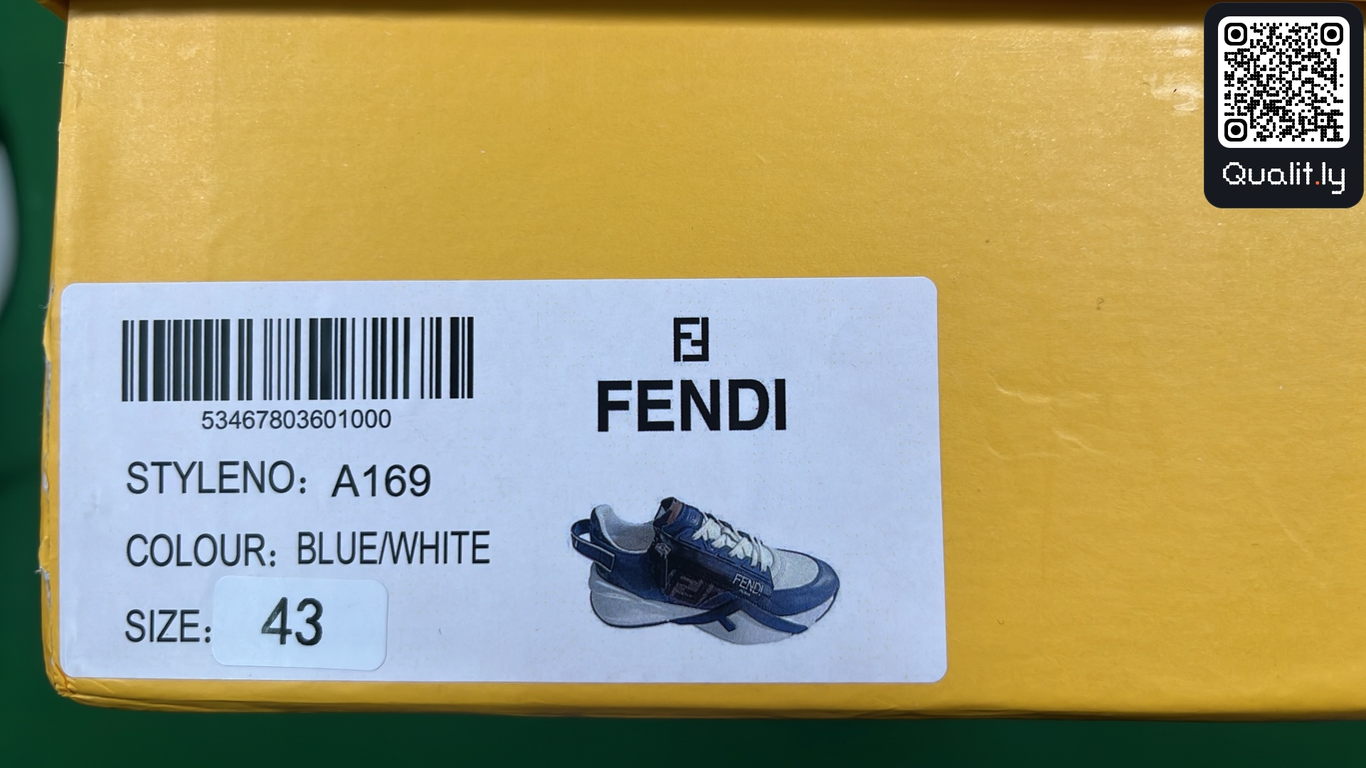 Sneakers — QC-foto 2 van 6