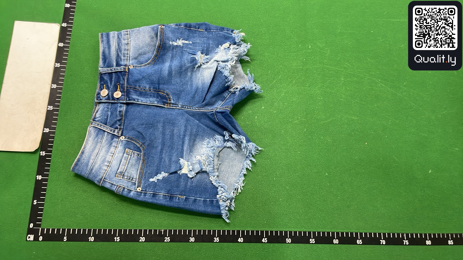 Jeans QC photo 2 of 4