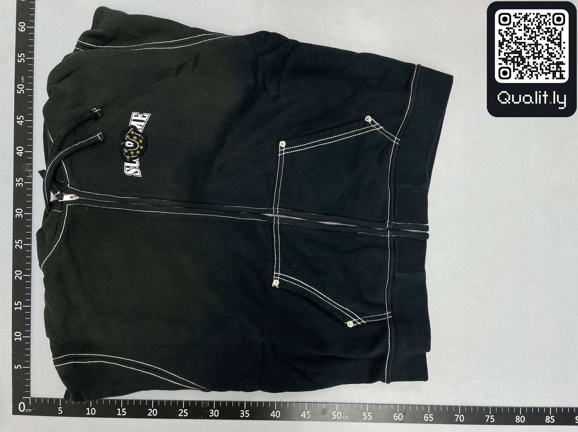Hoodie QC photo 3 of 106