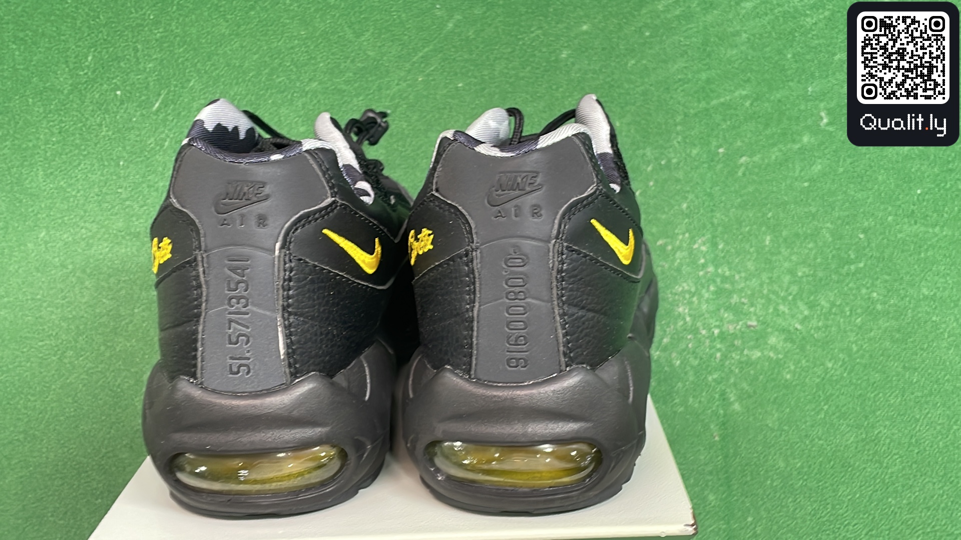 Sneaker — QC-Foto 3 von 24