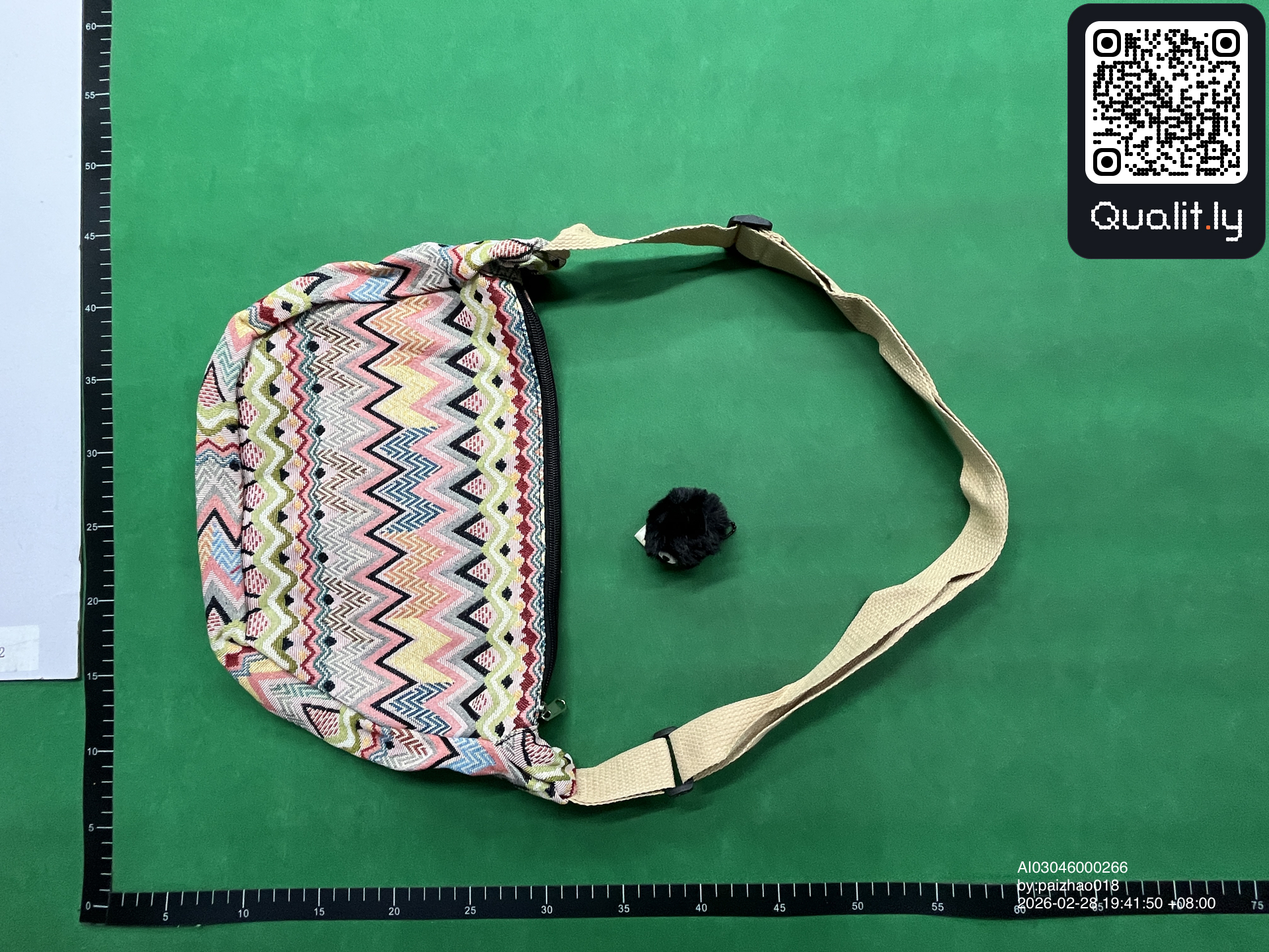 Borsa — foto QC 1 di 3