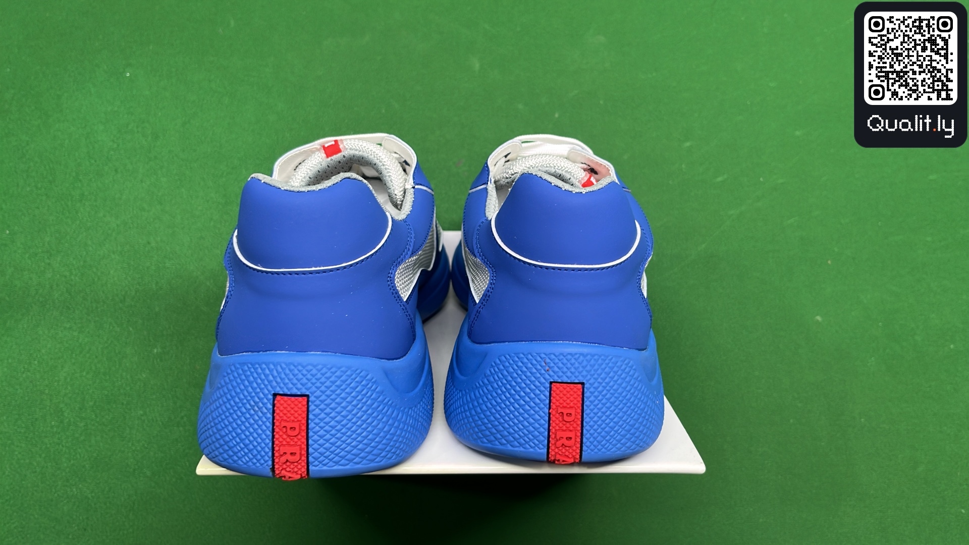 Sneakers — QC-foto 3 av 6