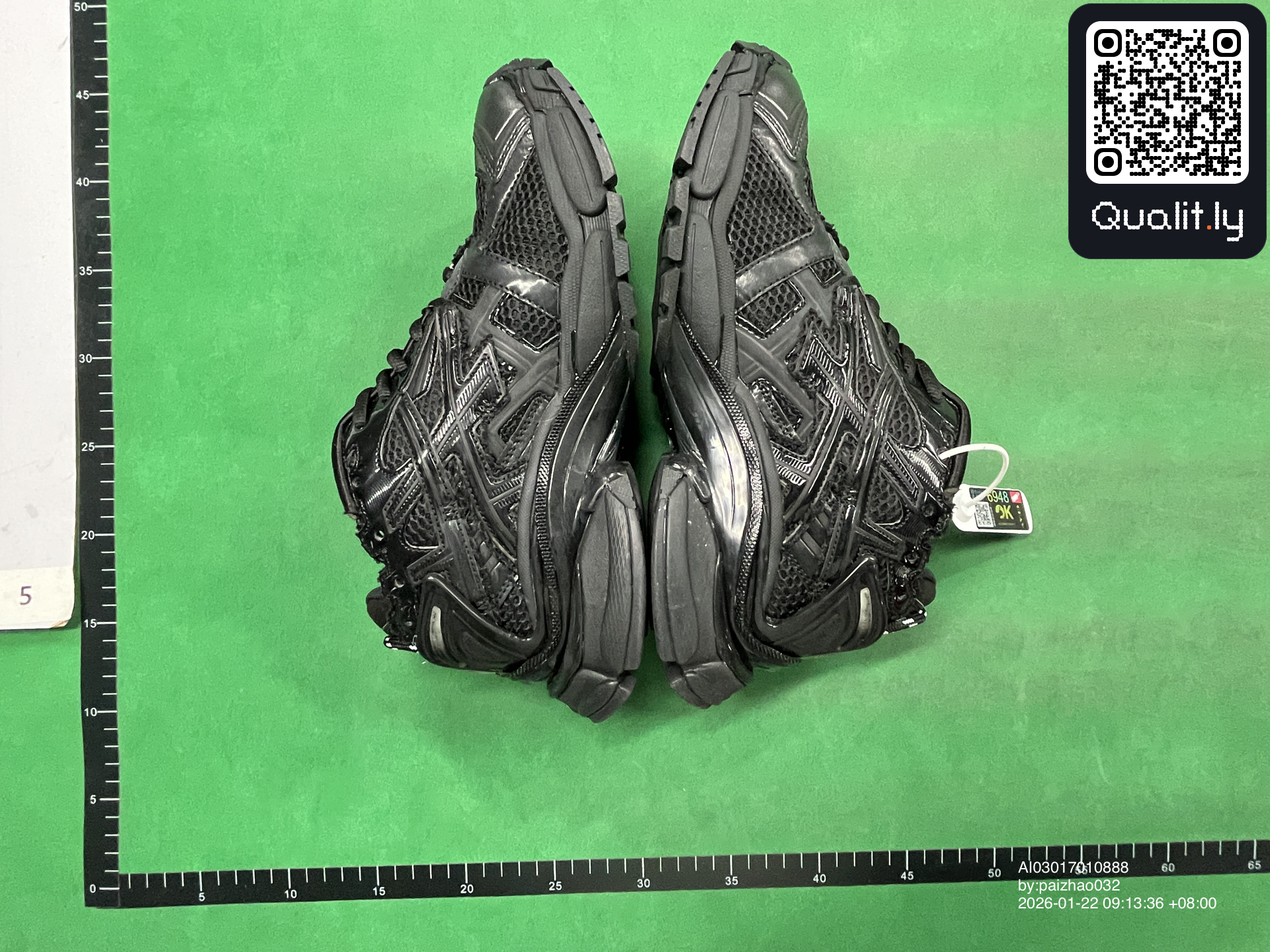Sneakers — QC-foto 3 av 80