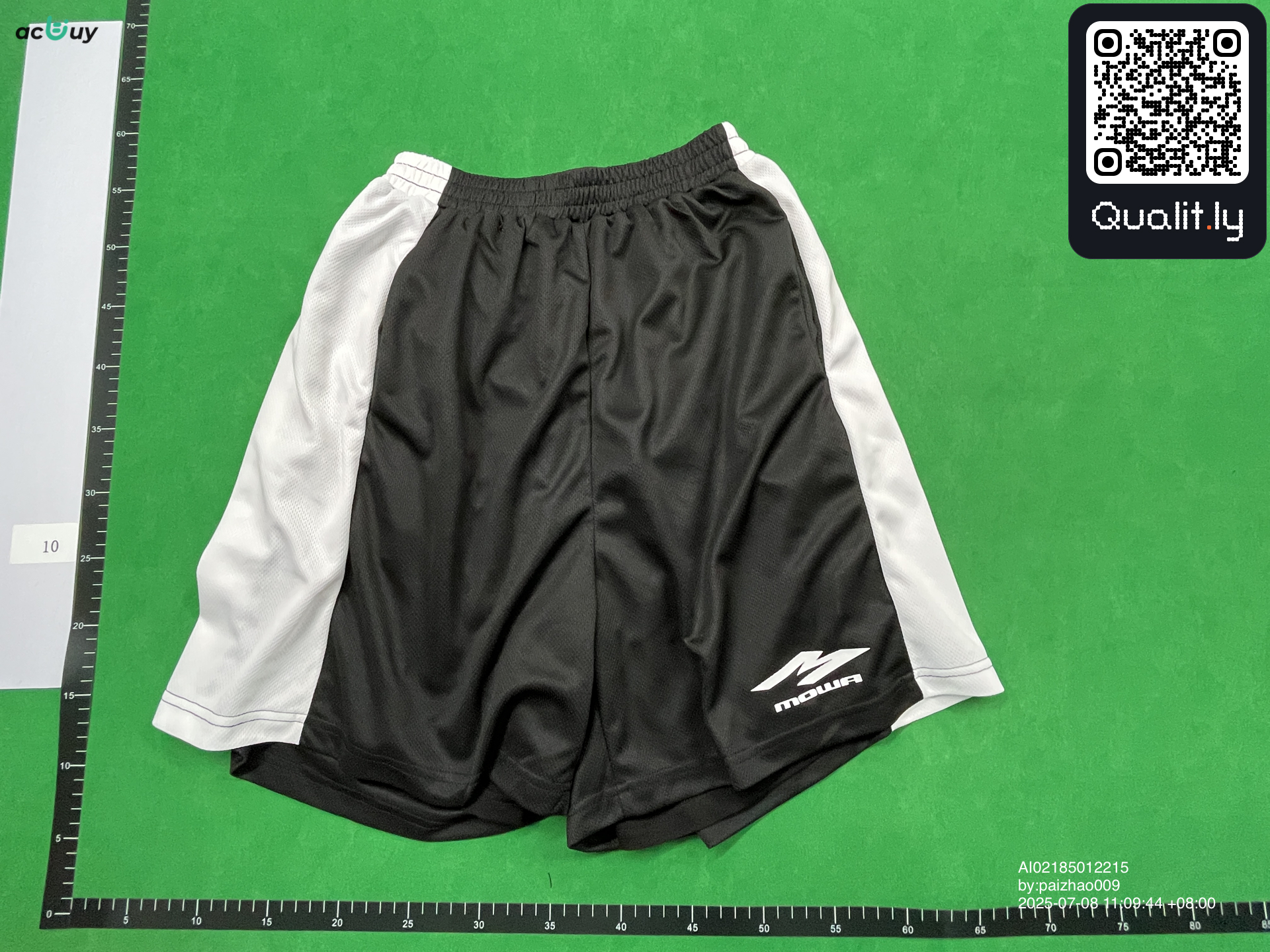 Pantaloncini — foto QC 3 di 4