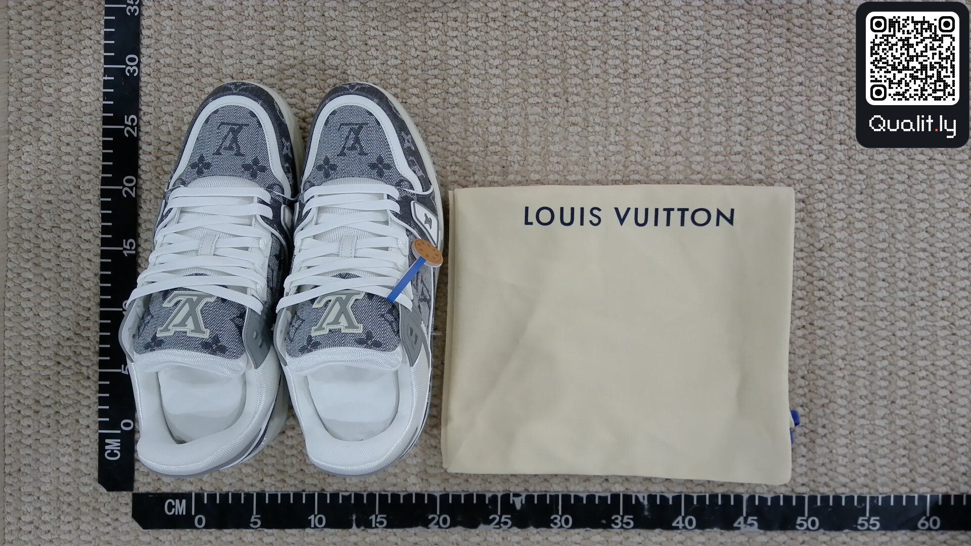 Sneakers QC photo 3 of 14