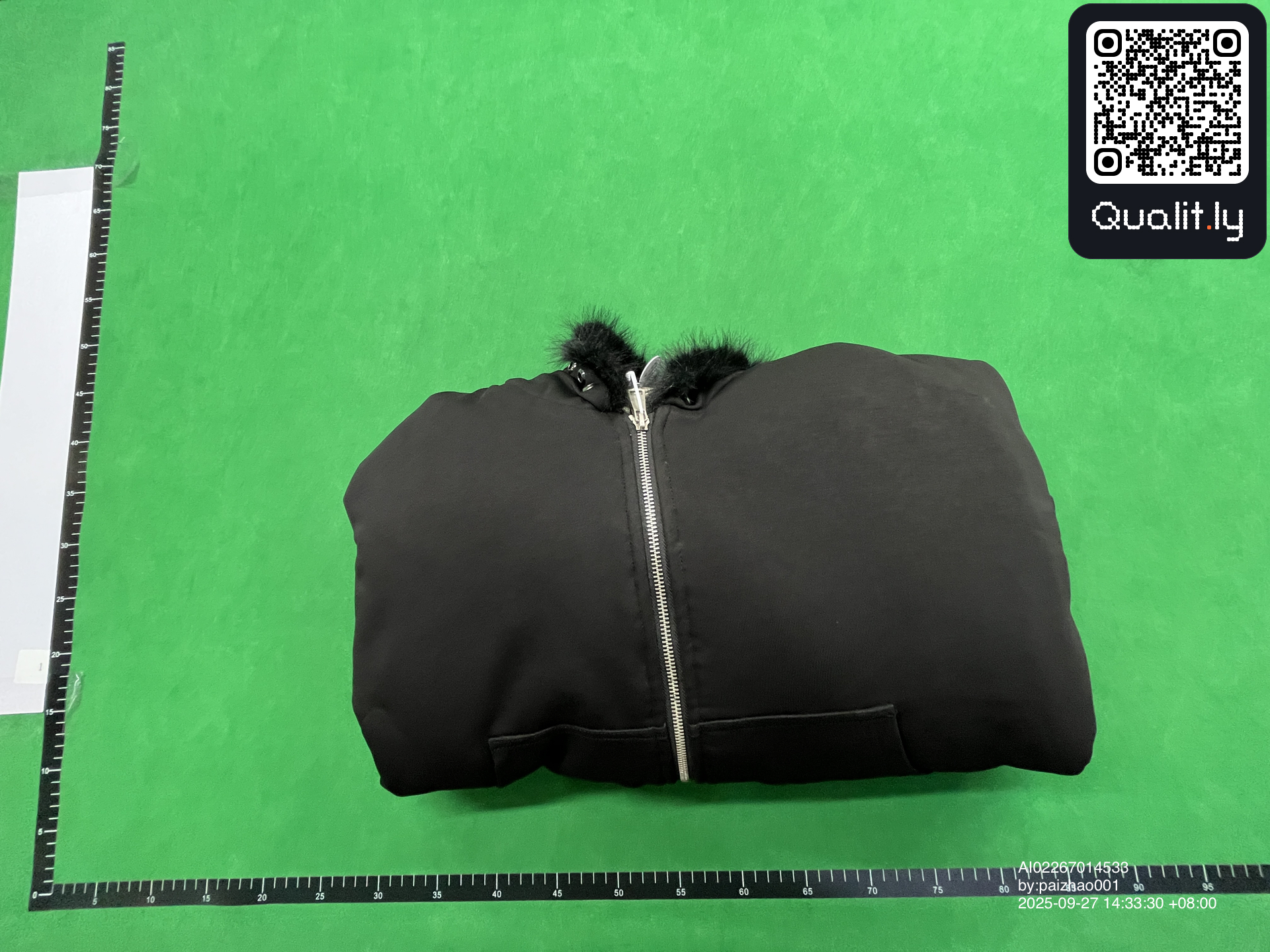 Hoodie — QC-foto 1 av 4