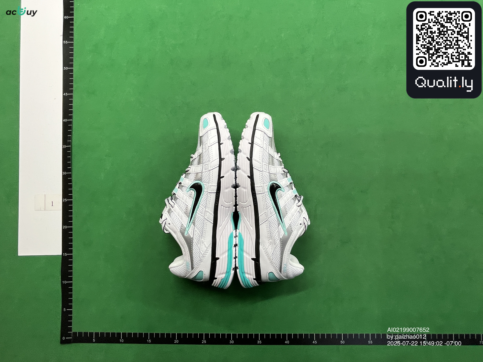 Sneakersy — zdjęcie QC 1 z 52