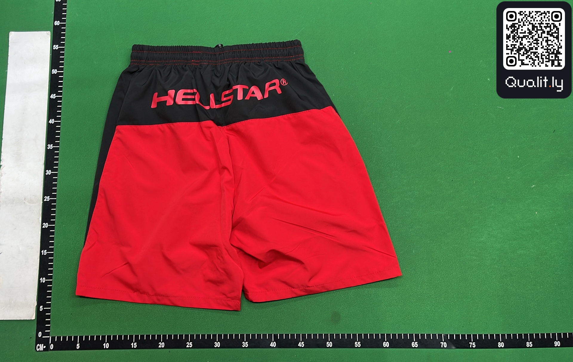 Pantaloncini — foto QC 3 di 8