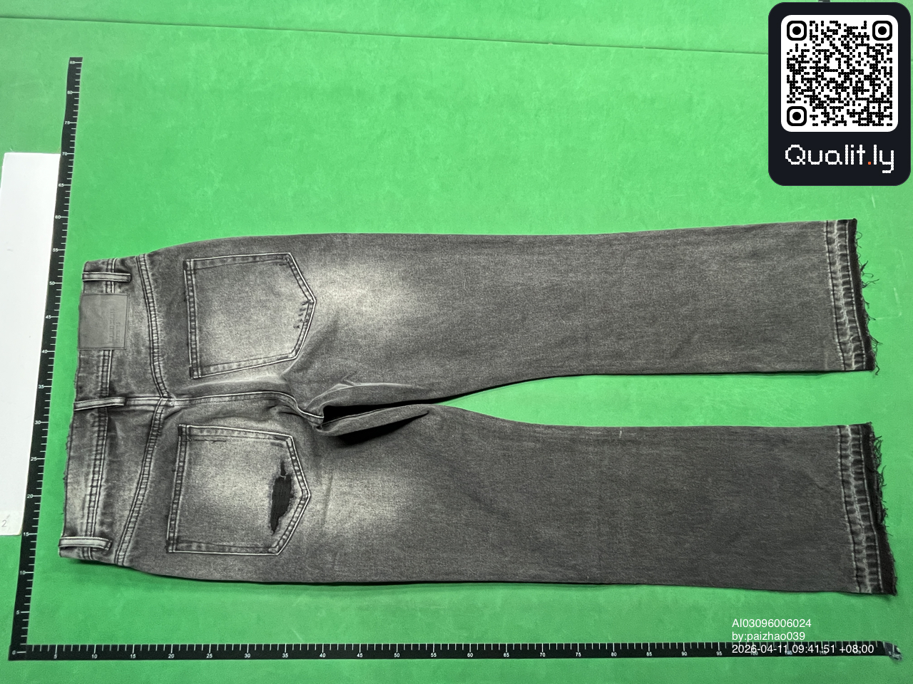 Jeans — QC-foto 2 van 4