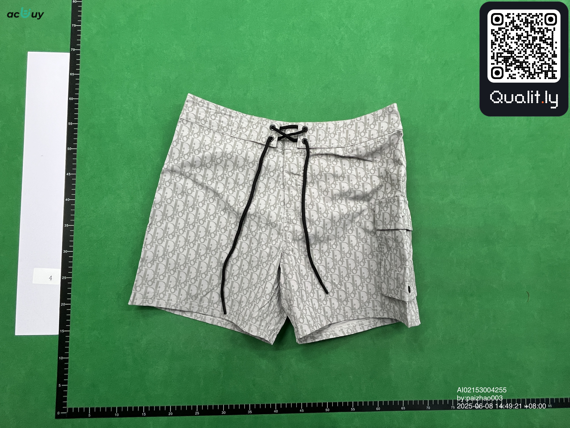 Shorts QC photo 3 of 13