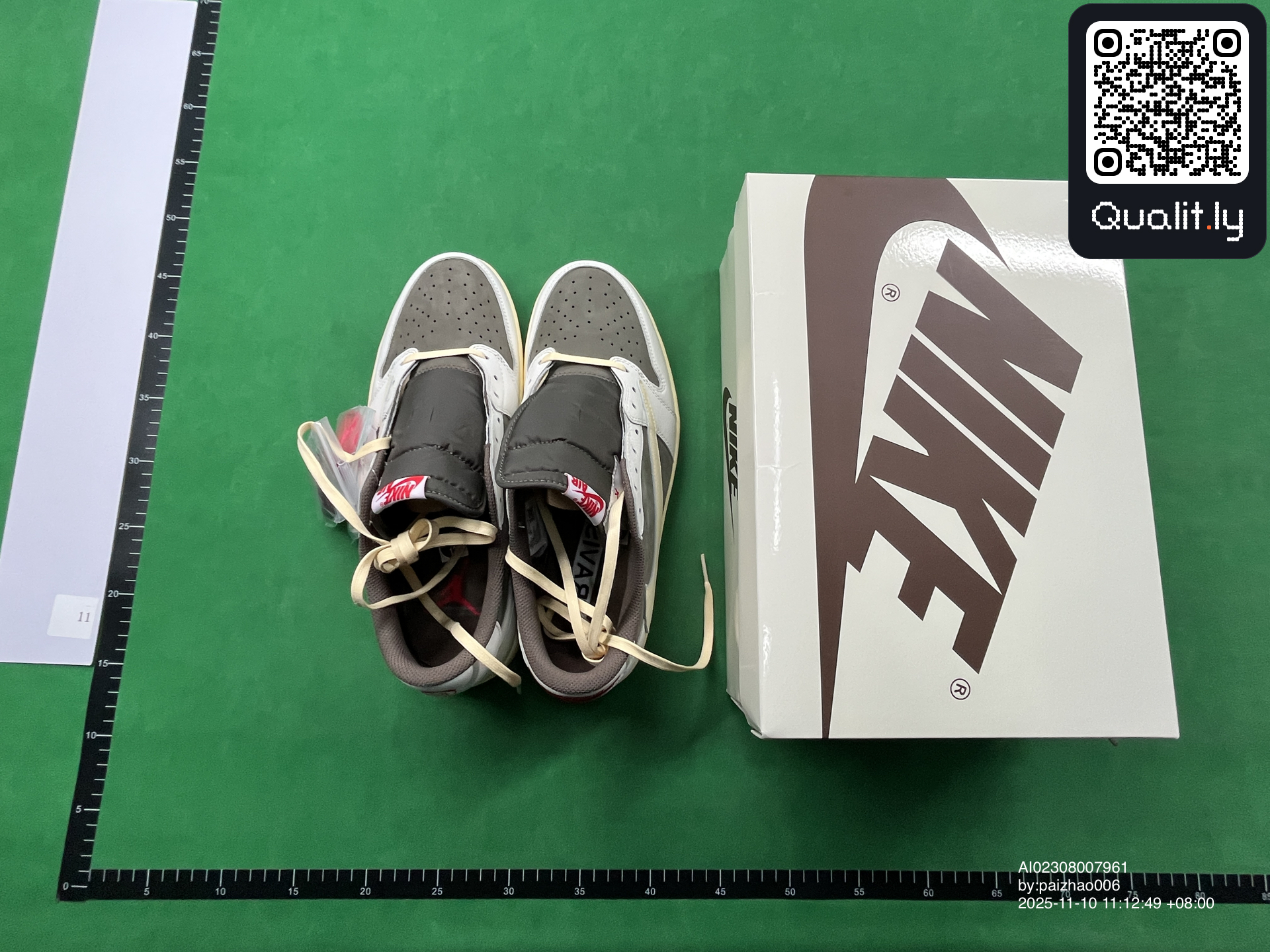 Sneaker — QC-Foto 1 von 36