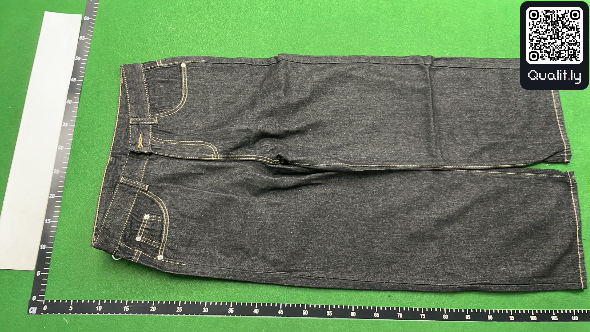 Jeans — foto QC 2 di 14