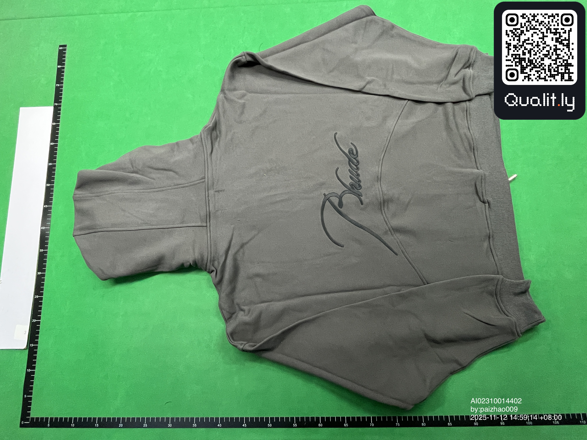 连帽卫衣 QC 照片 2 / 8