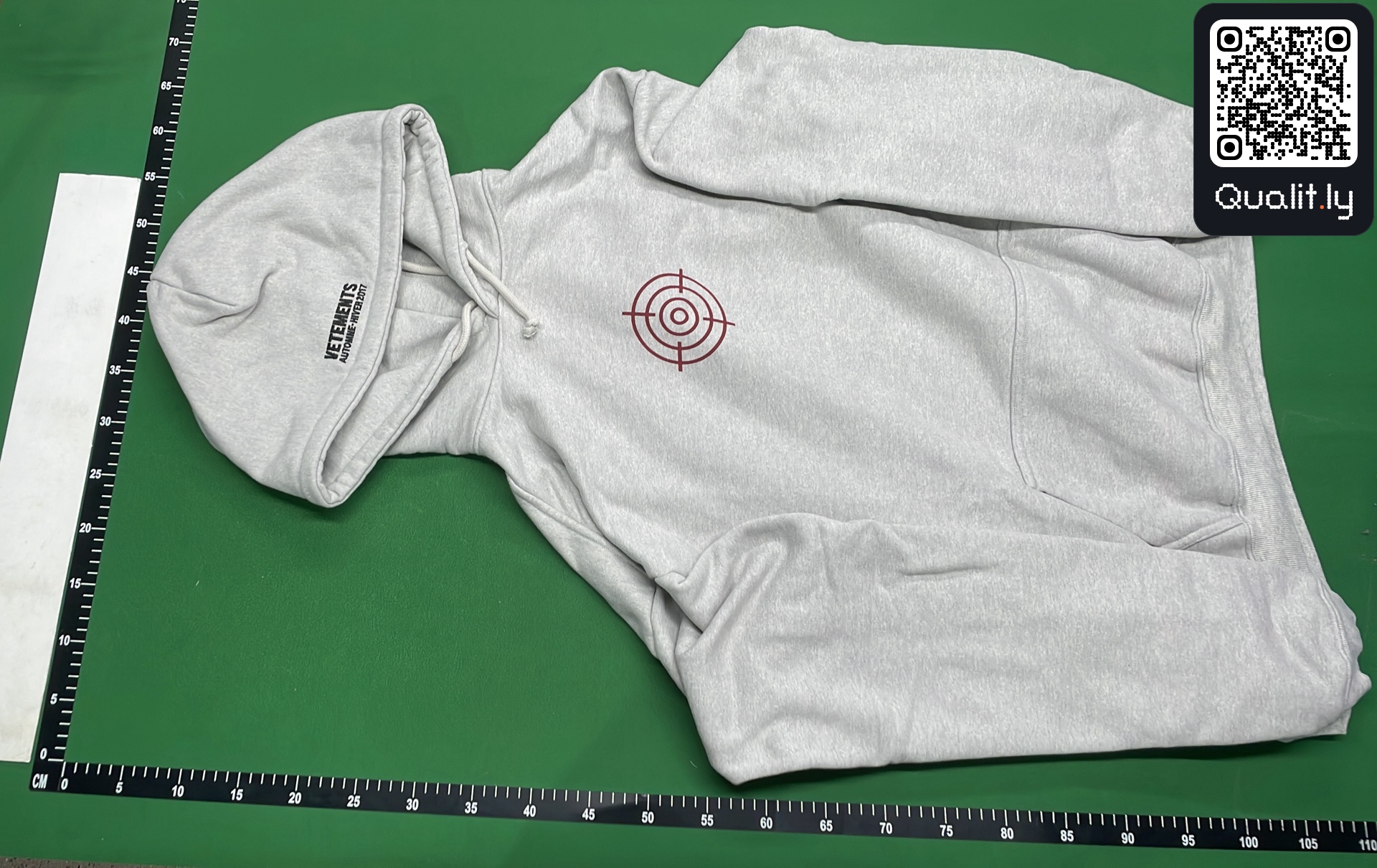 Bluza z kapturem — zdjęcie QC 2 z 14