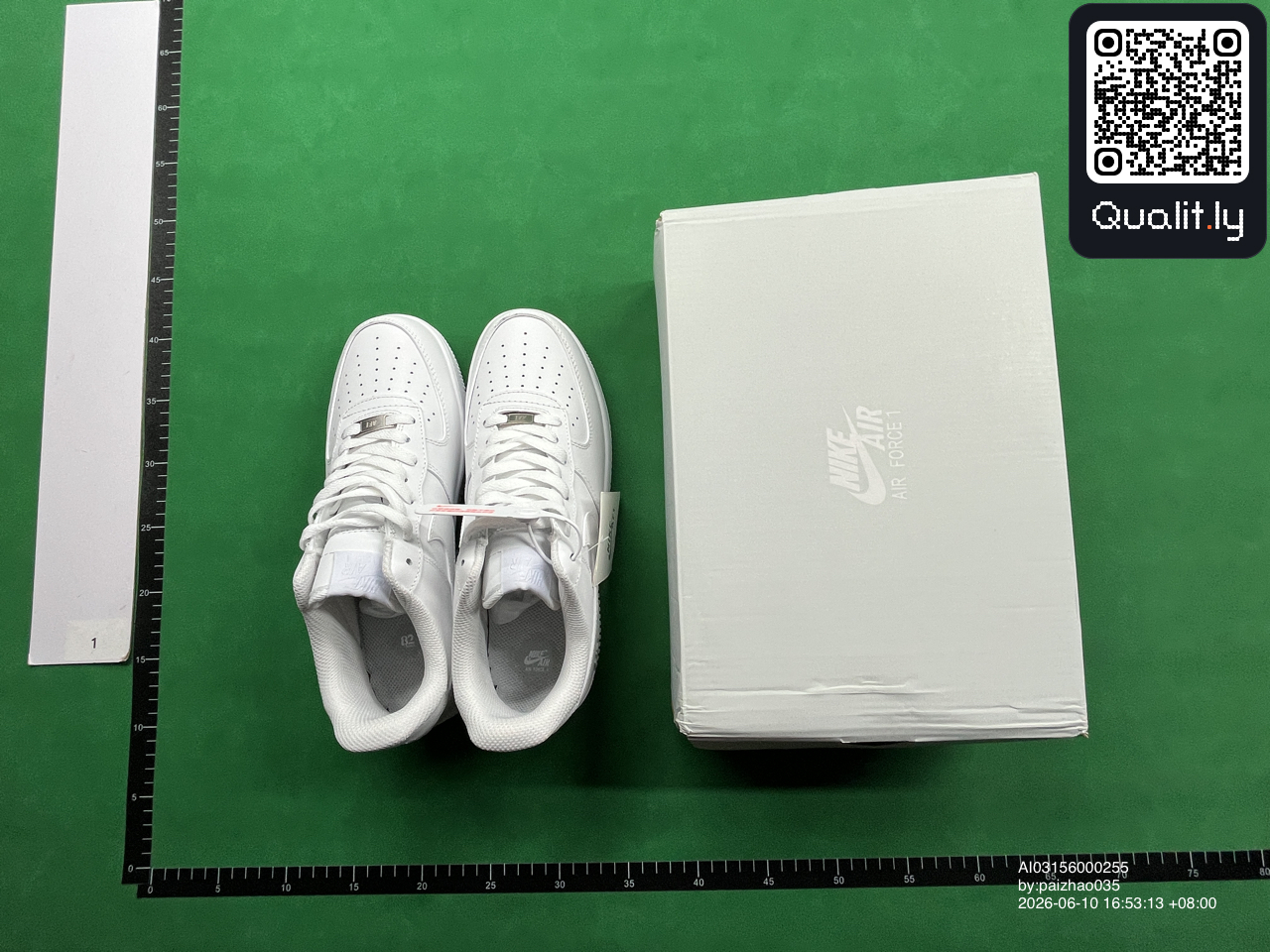 Sneaker — QC-Foto 1 von 118