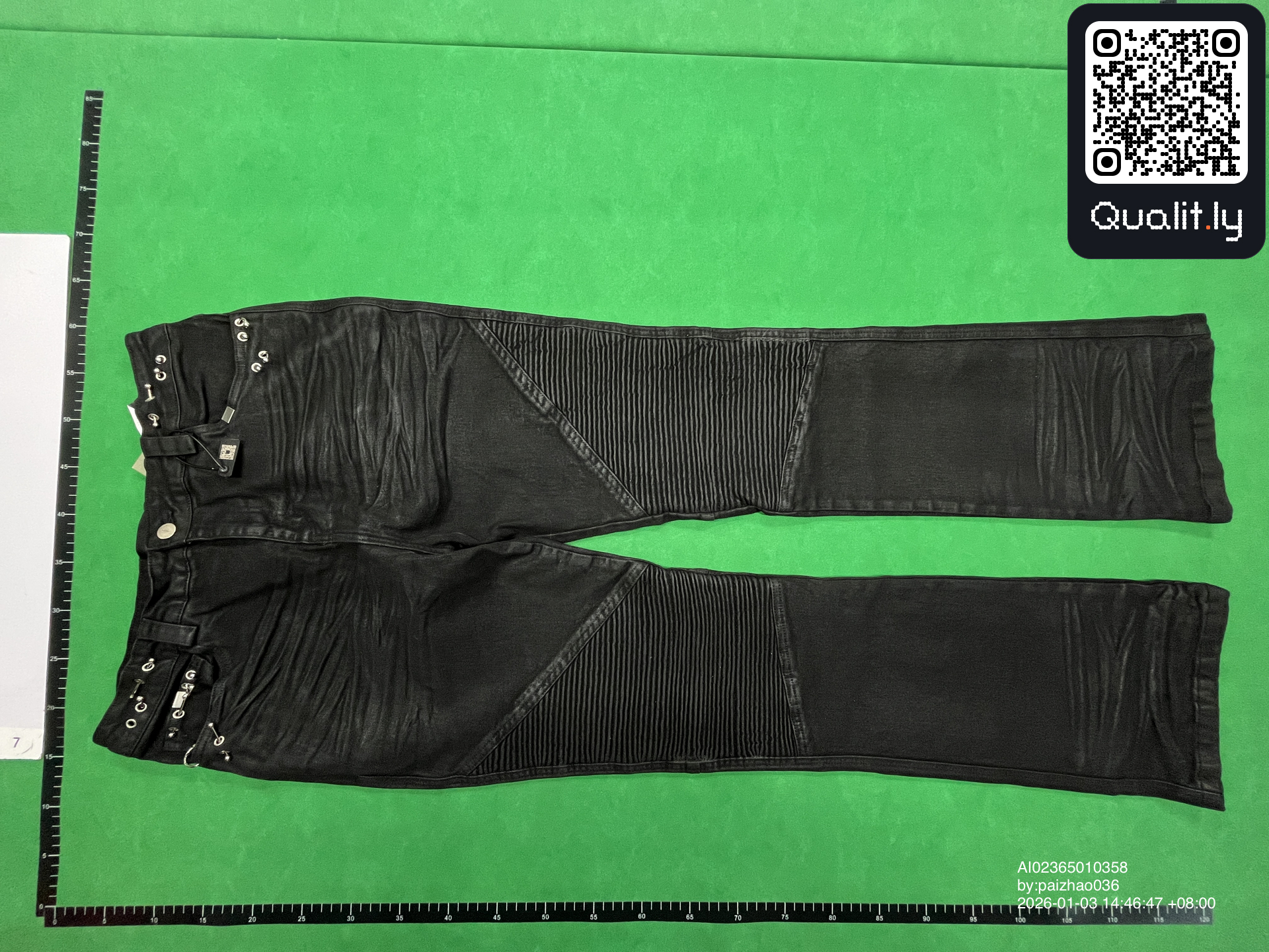 Jeans QC photo 3 of 8