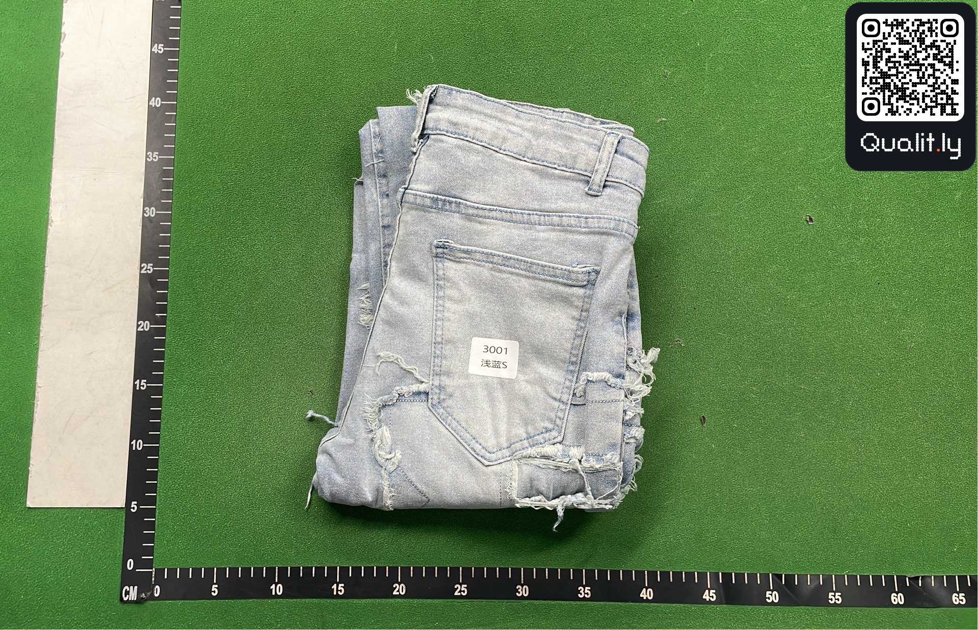 牛仔裤 QC 照片 2 / 4