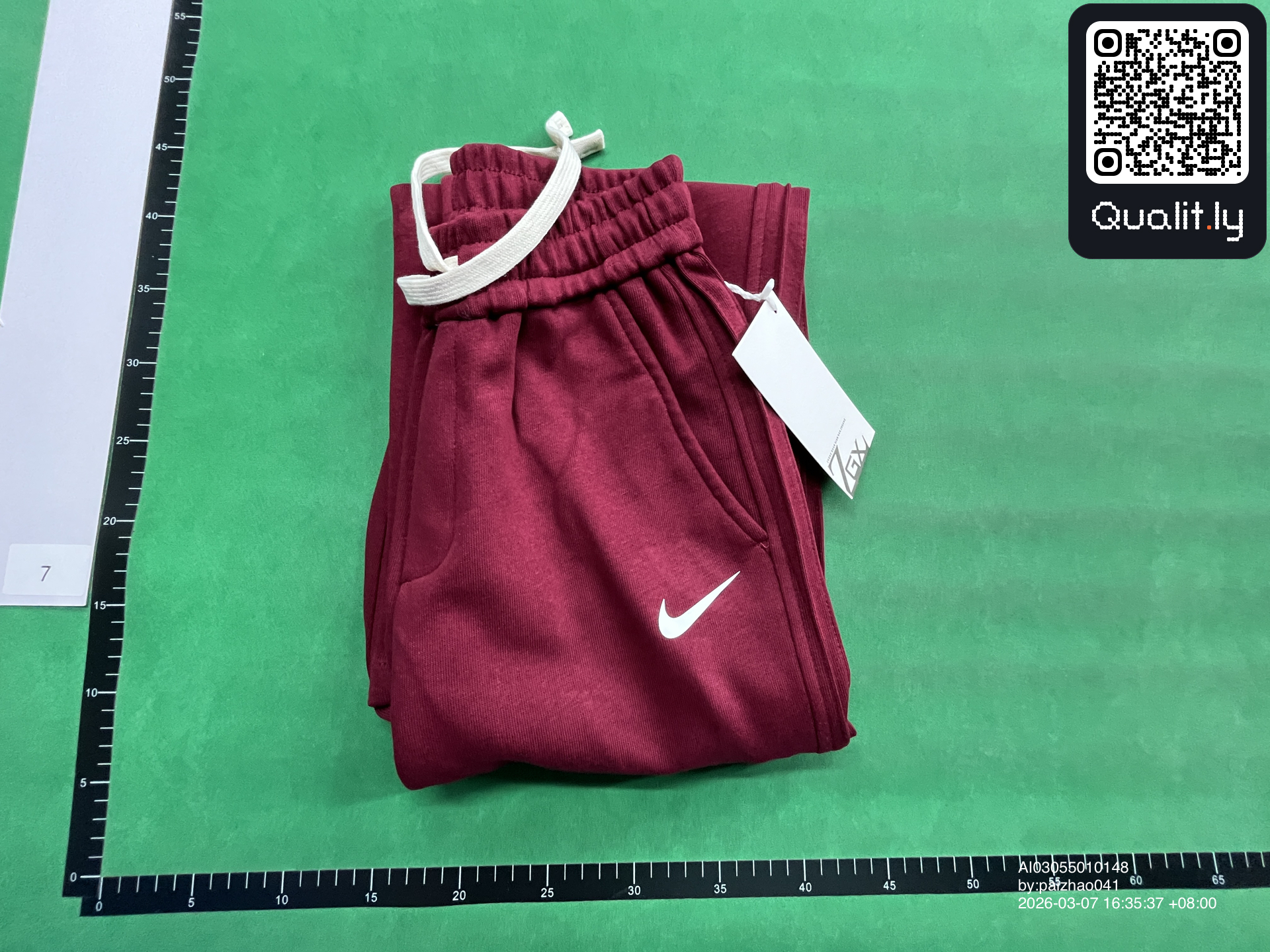 Pants QC photo 1 of 52