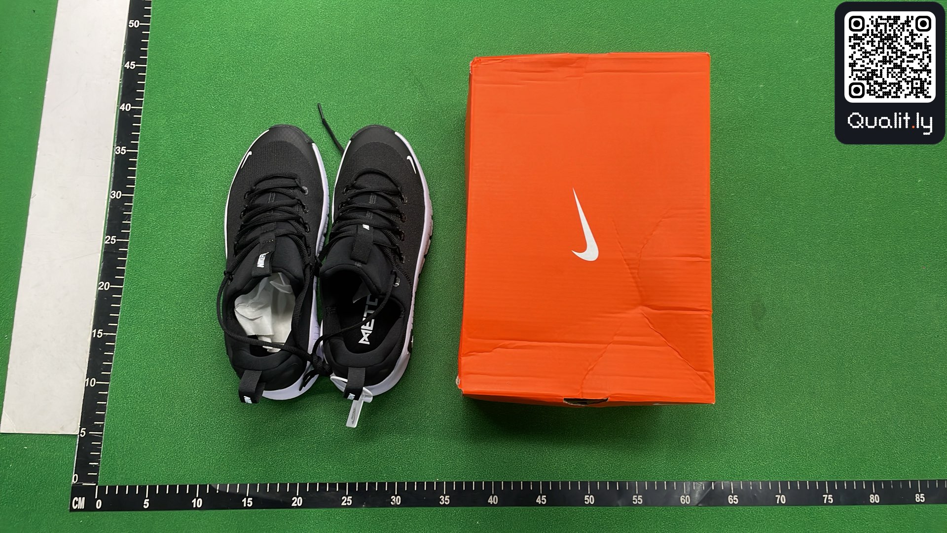 球鞋 QC 照片 1 / 16