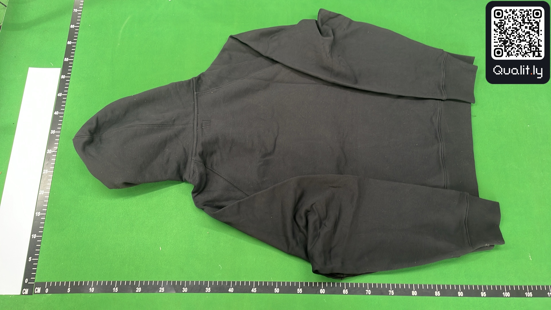 Hoodie — QC-Foto 3 von 46