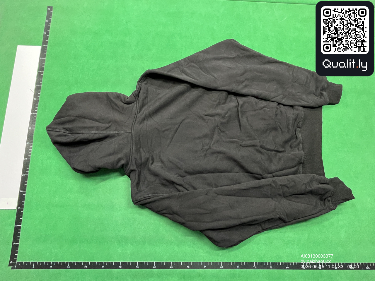 Hoodie — QC-Foto 2 von 10