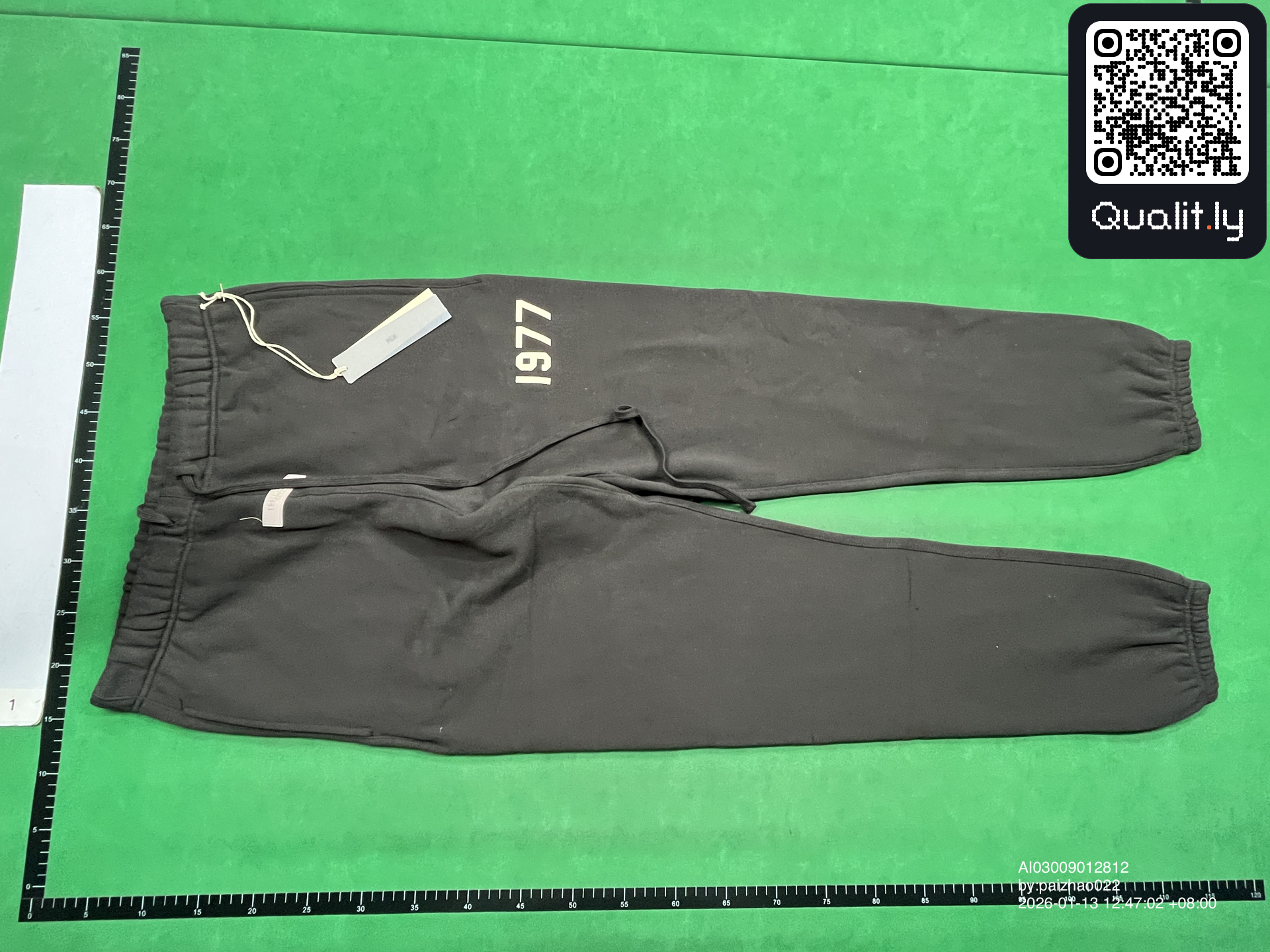 Pants QC photo 3 of 10