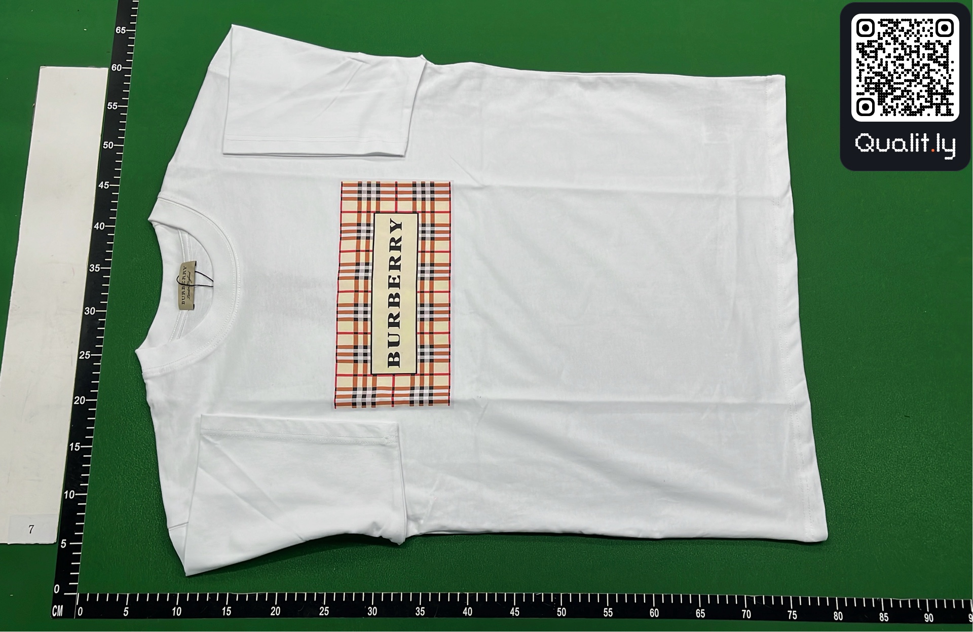 T恤 QC 照片 2 / 4