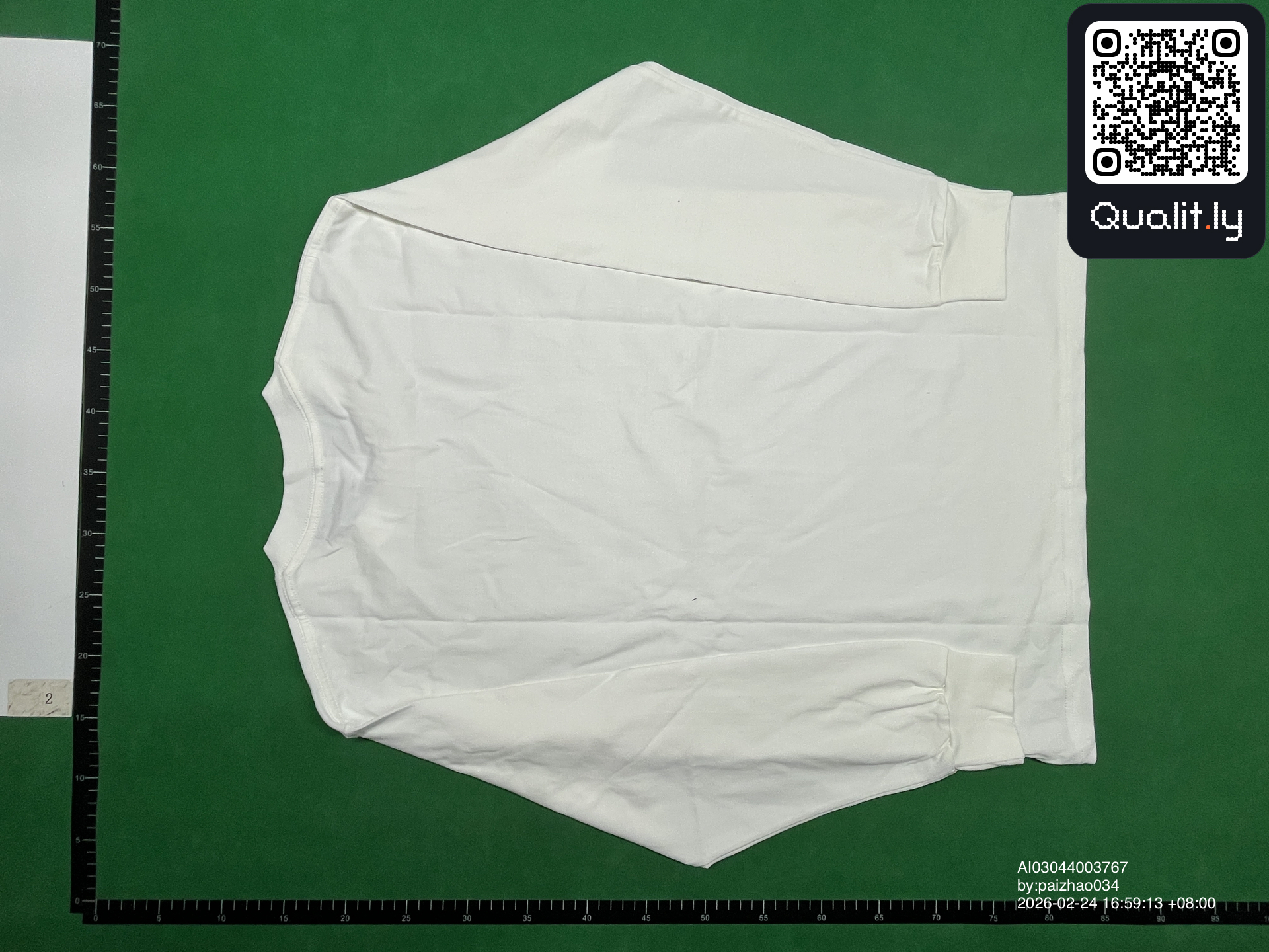 T-shirt — photo QC 2 sur 16