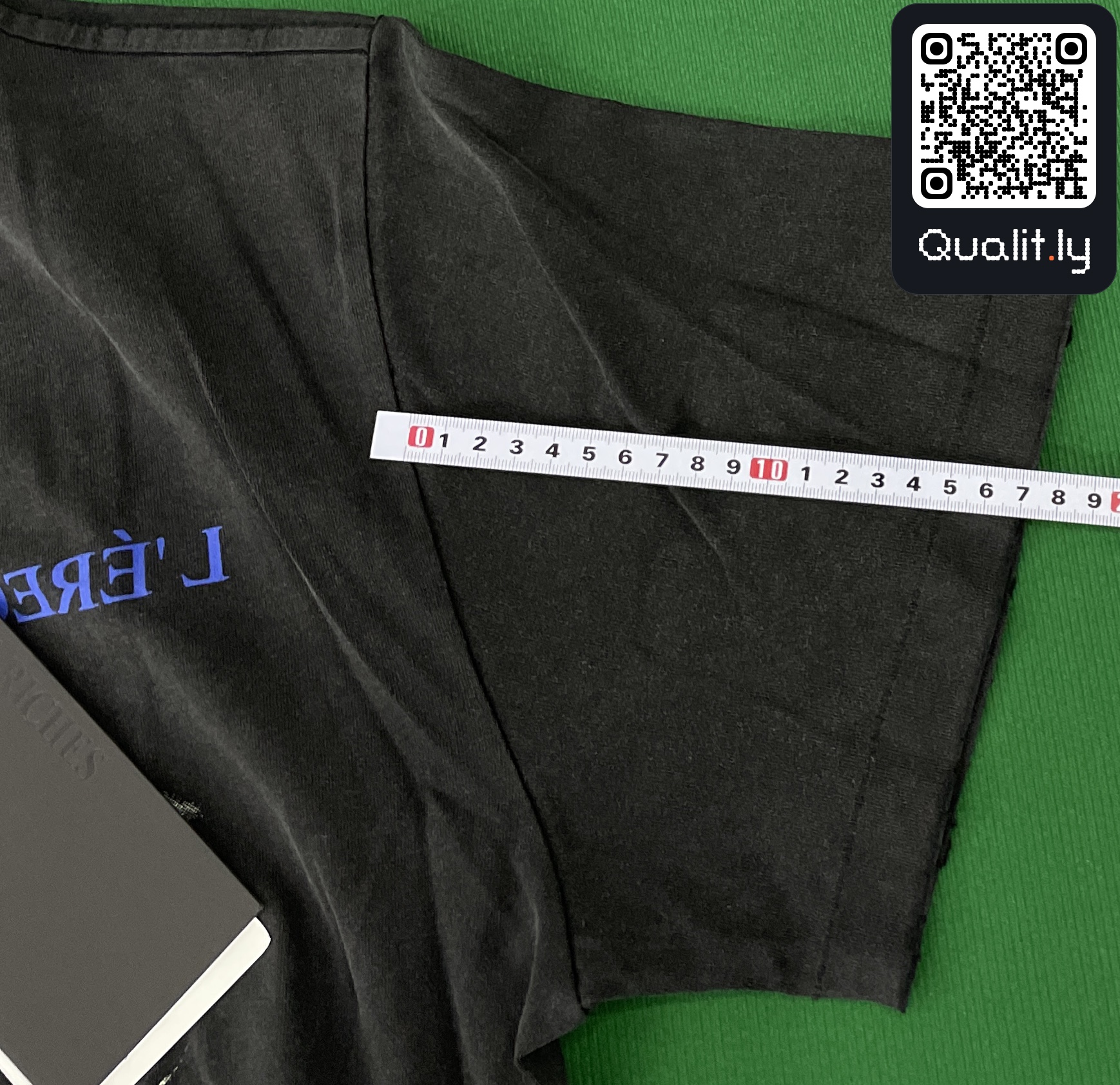 T-Shirt — QC-Foto 3 von 25