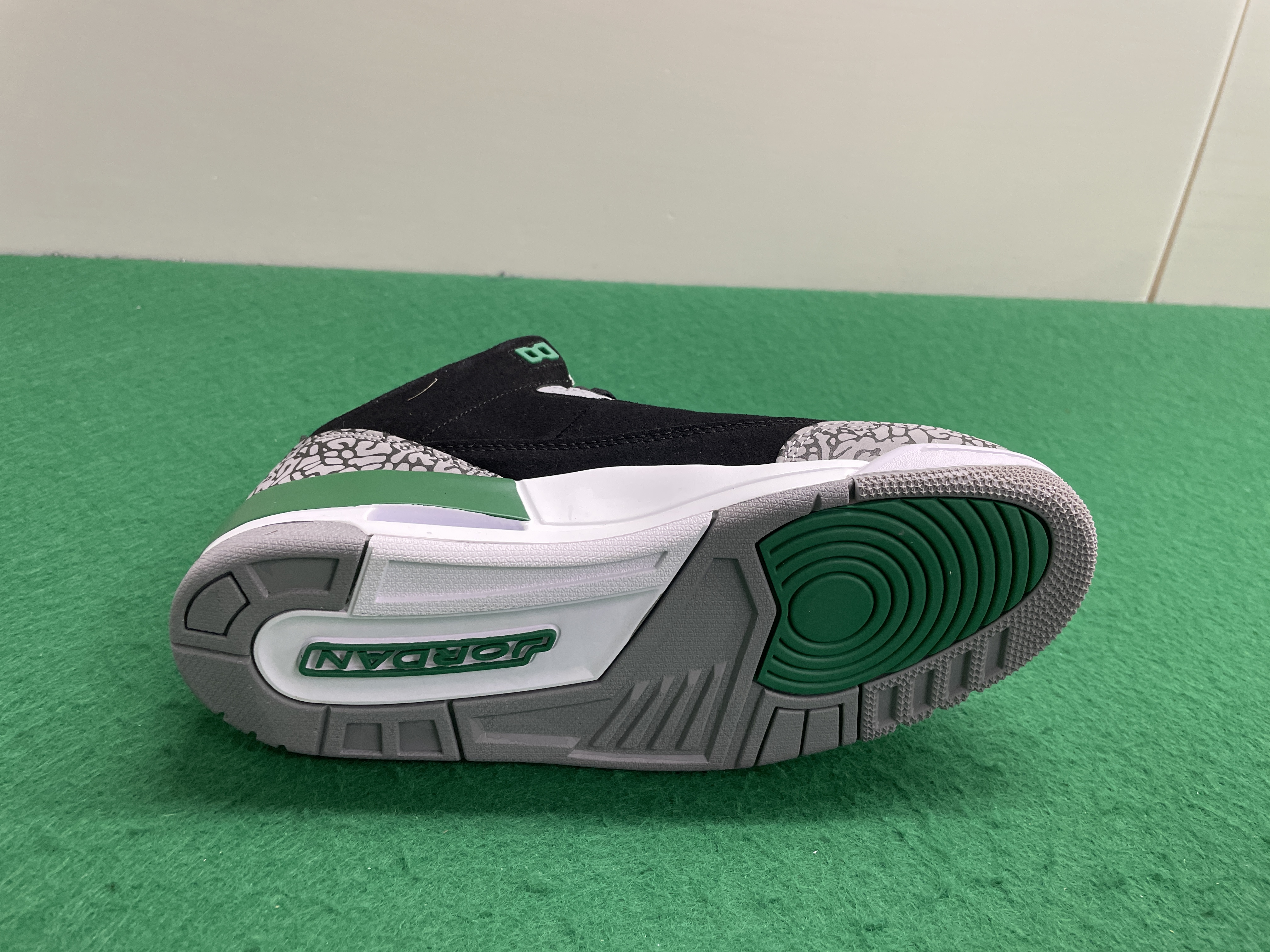 Sneaker — QC-Foto 2 von 16