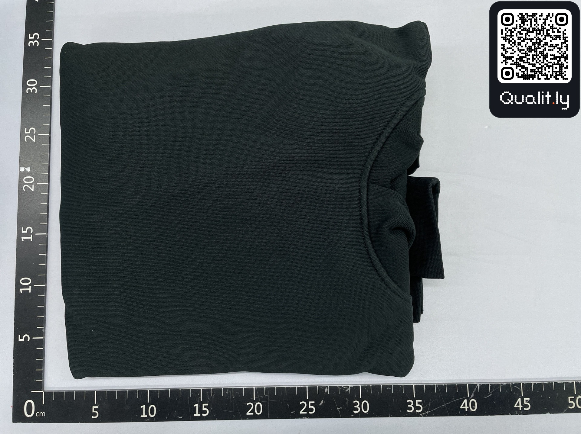 Hoodie QC photo 1 of 151