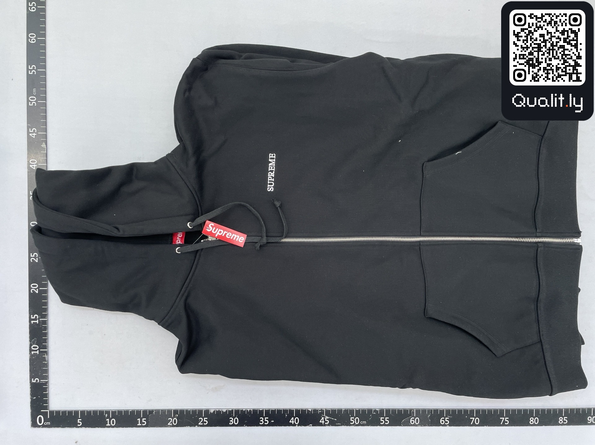 Hoodie QC photo 2 of 92