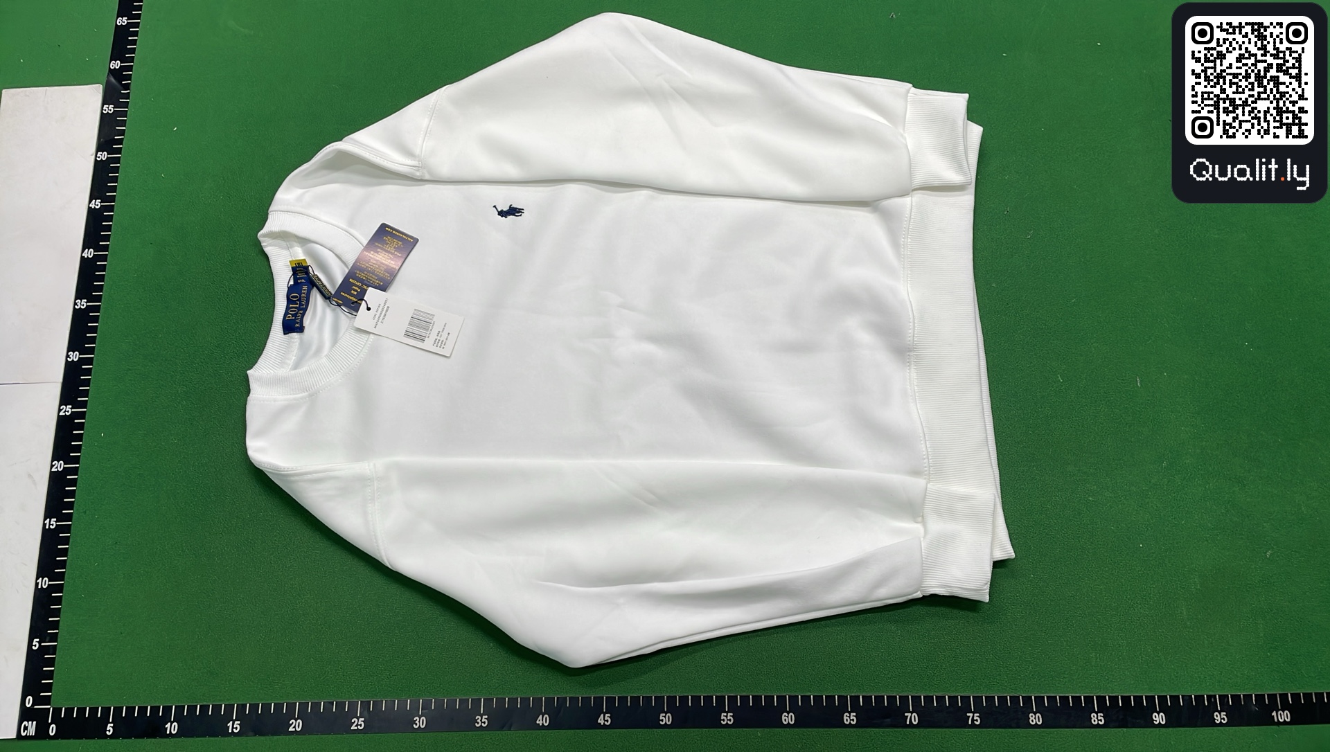 Sweat — photo QC 2 sur 8