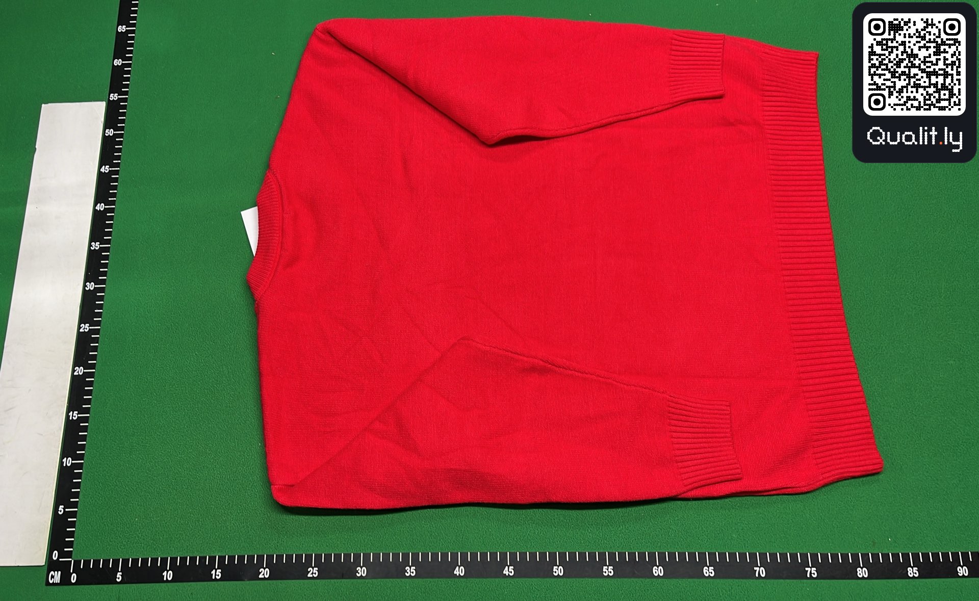 Sweater QC photo 3 of 4