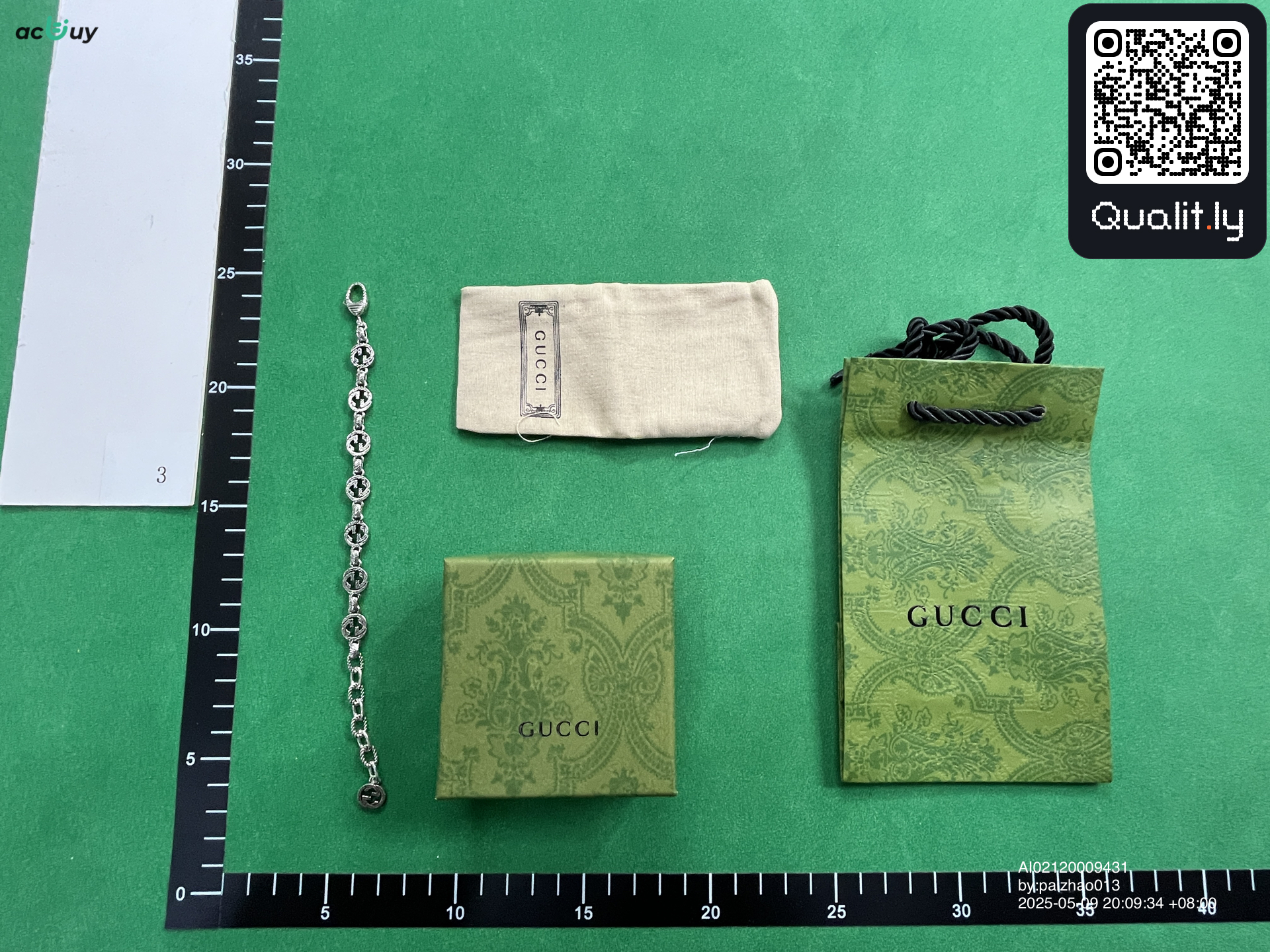 Schmuck — QC-Foto 1 von 3