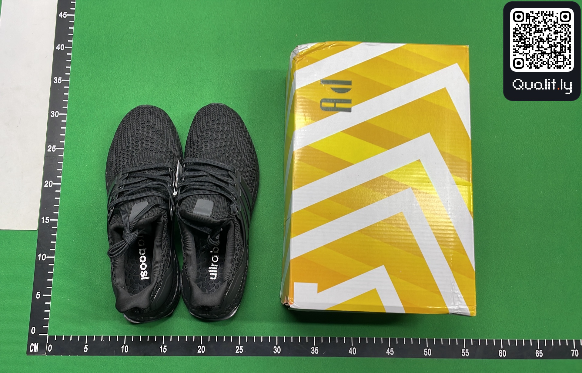 Sneakers QC photo 1 of 185