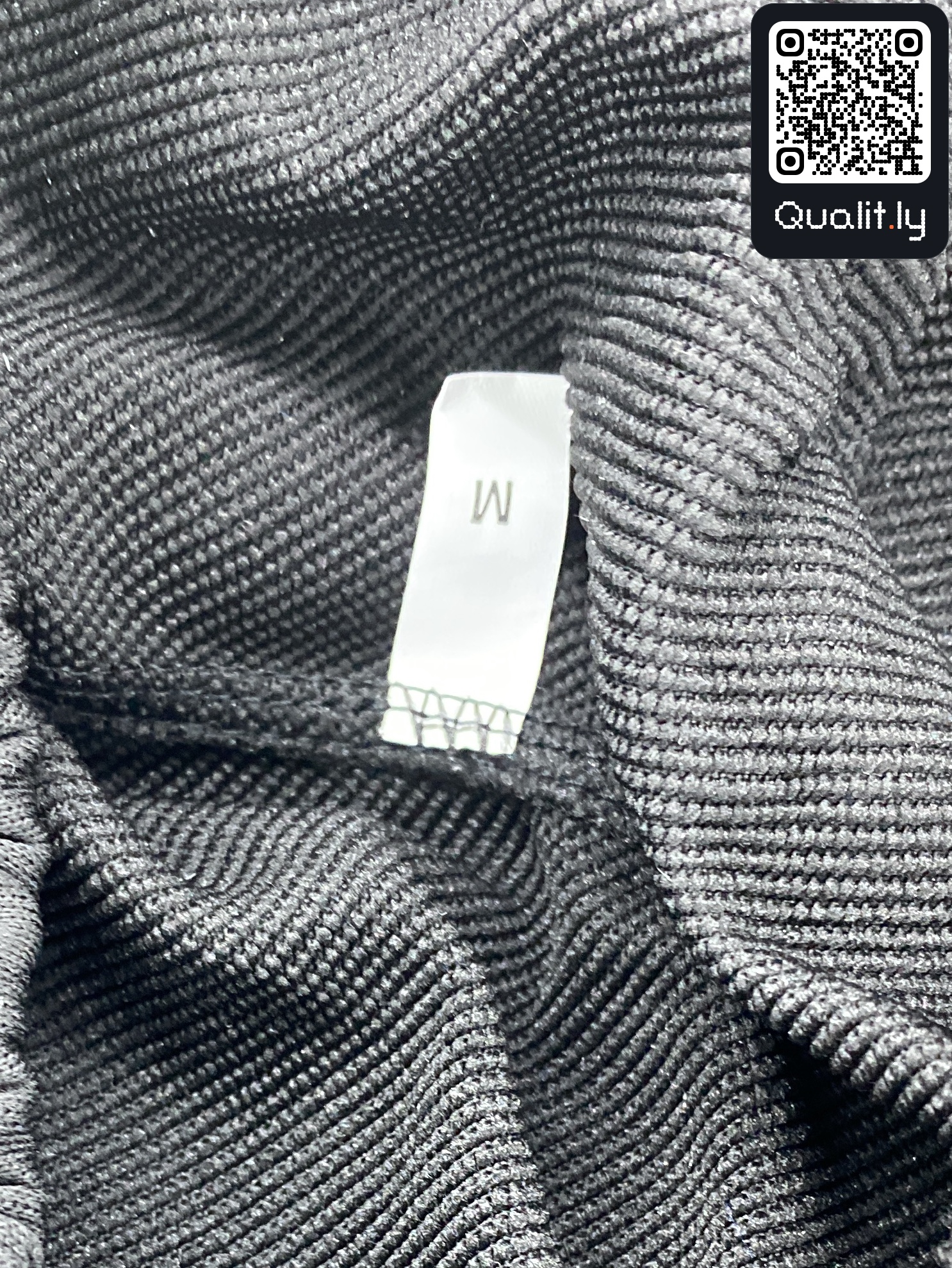 Sweater — QC-foto 1 van 26