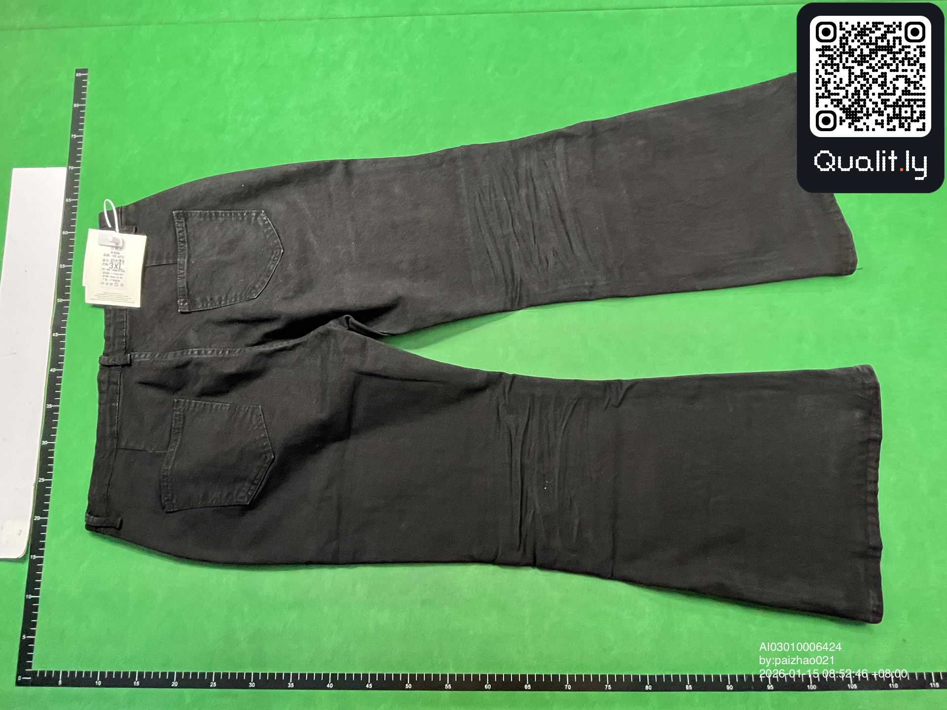Jeans — foto QC 2 di 4