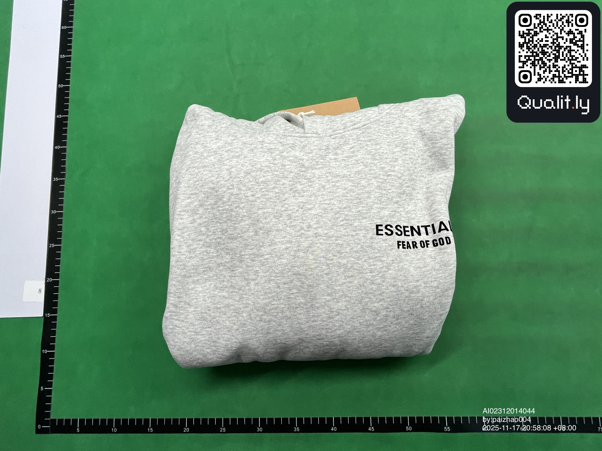 Bluza — zdjęcie QC 1 z 8