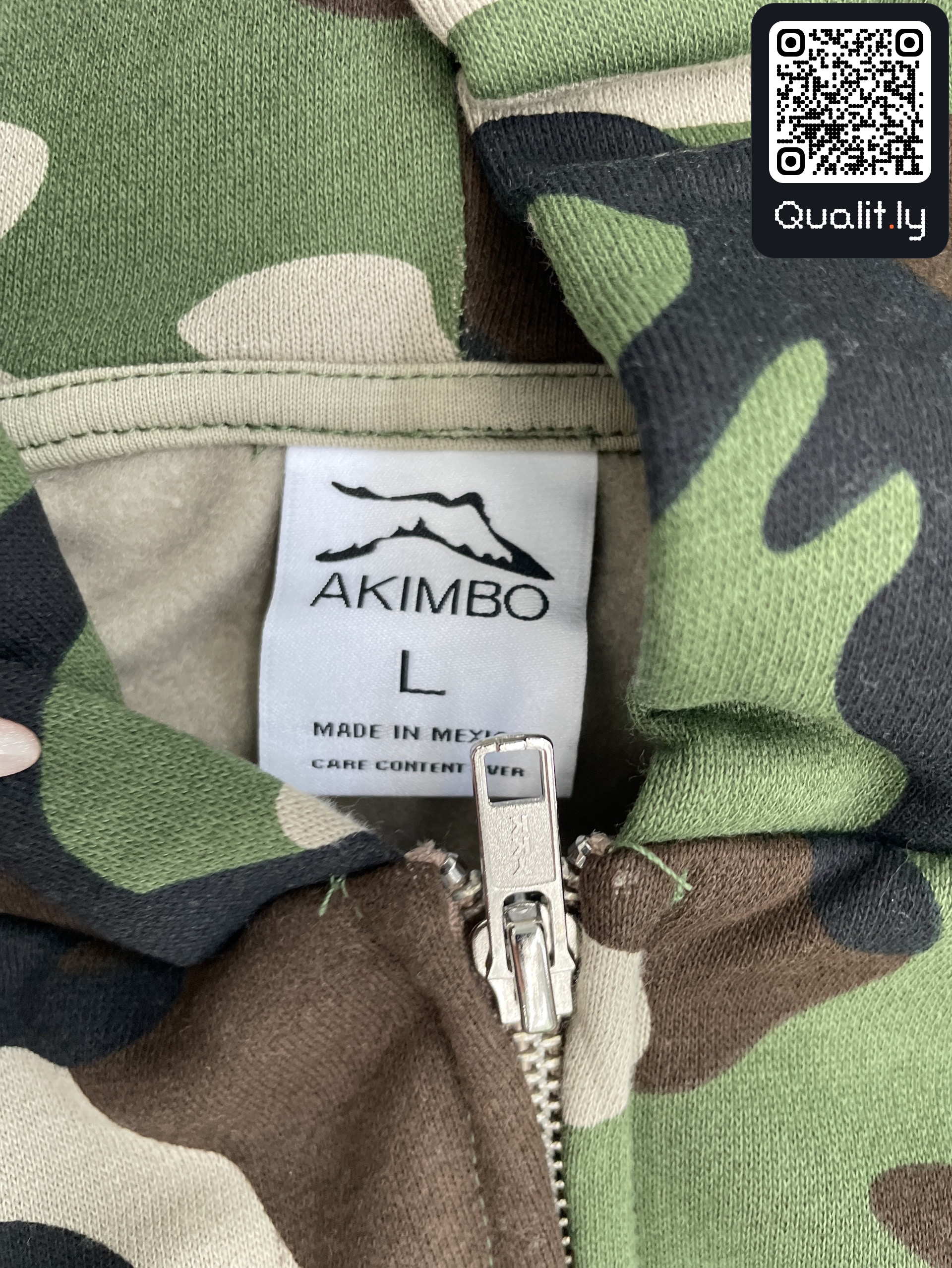 Hoodie QC photo 1 of 100