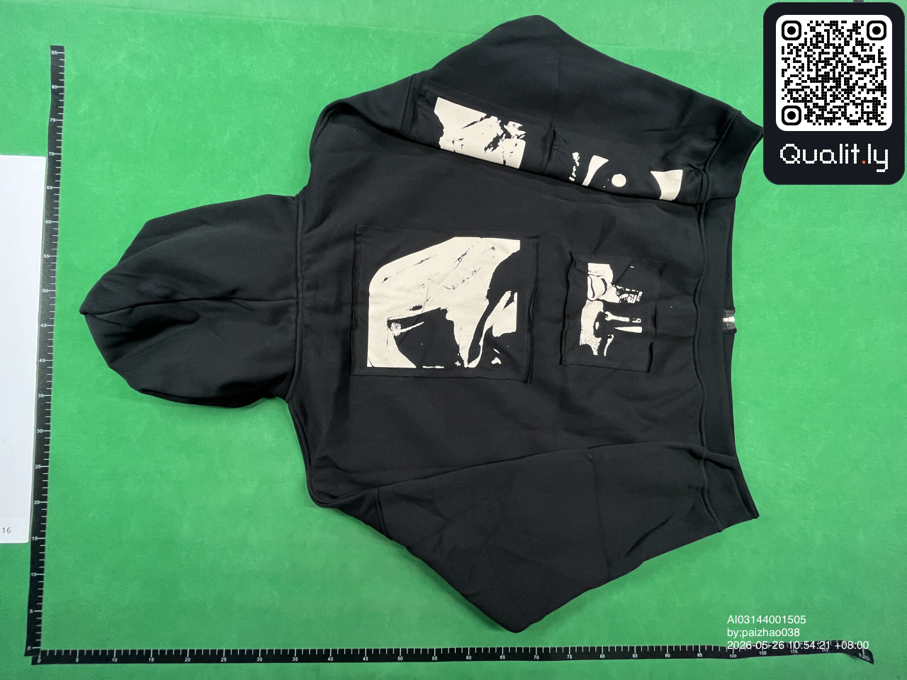 Hoodie QC photo 3 of 14