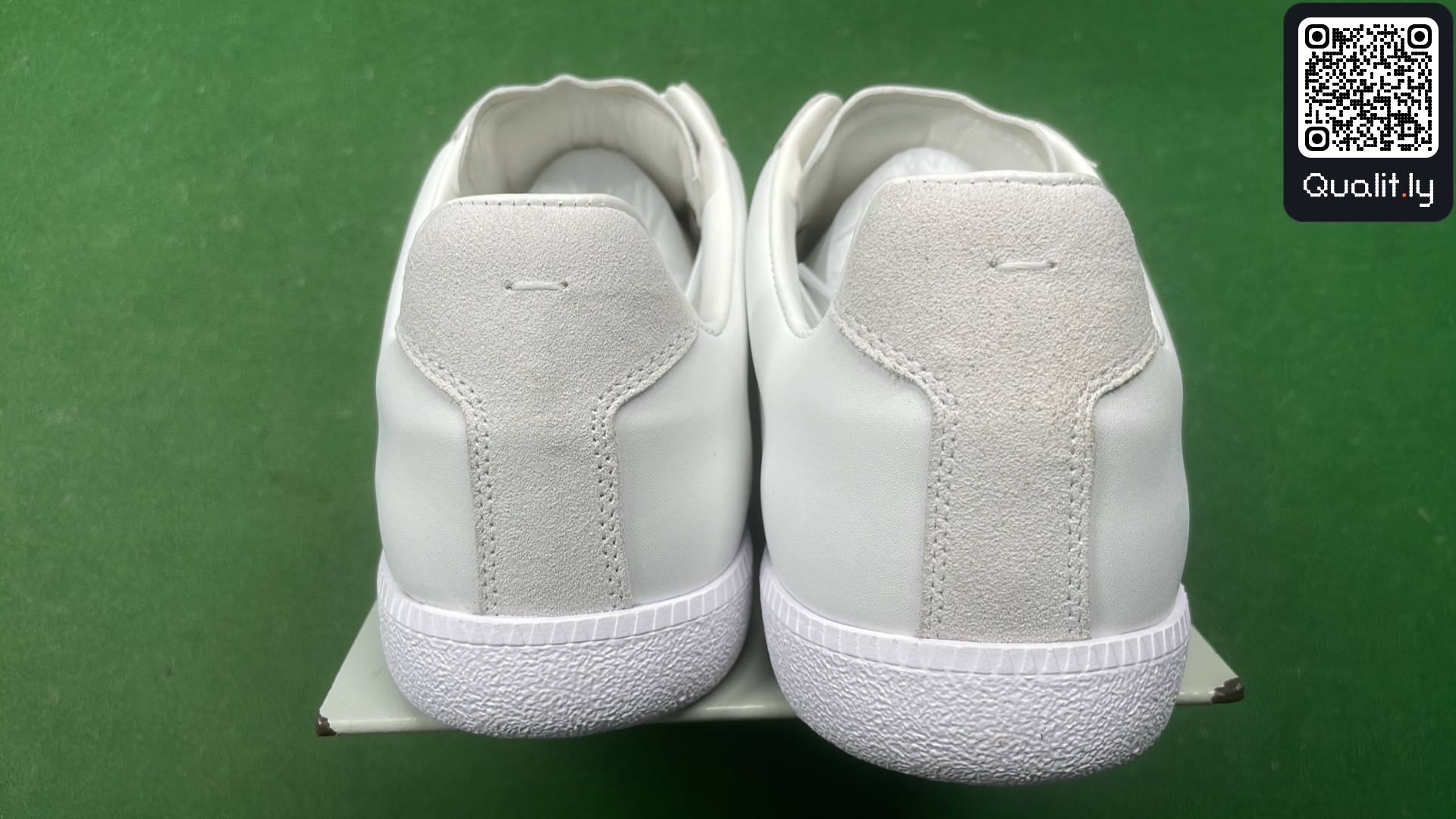 Sneakers QC photo 3 of 6