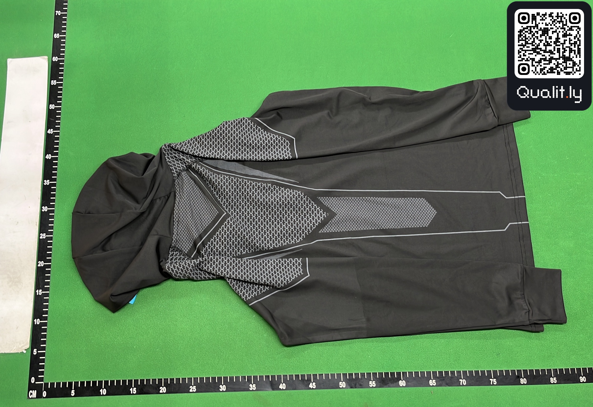 T-shirt — QC-foto 3 van 4