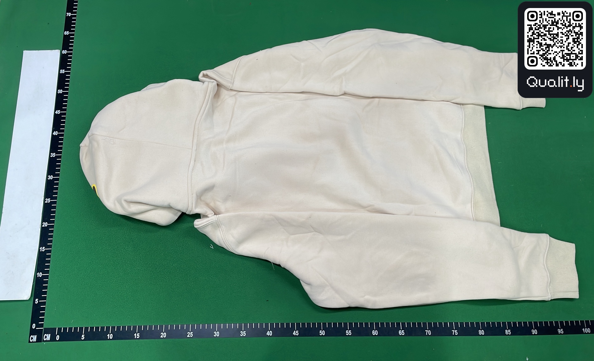 运动套装 QC 照片 3 / 86