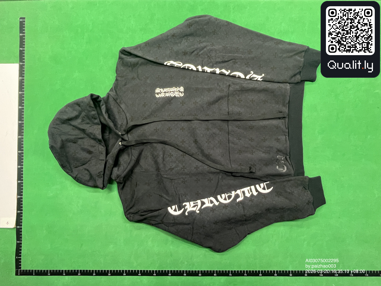 Hoodie QC photo 3 of 4