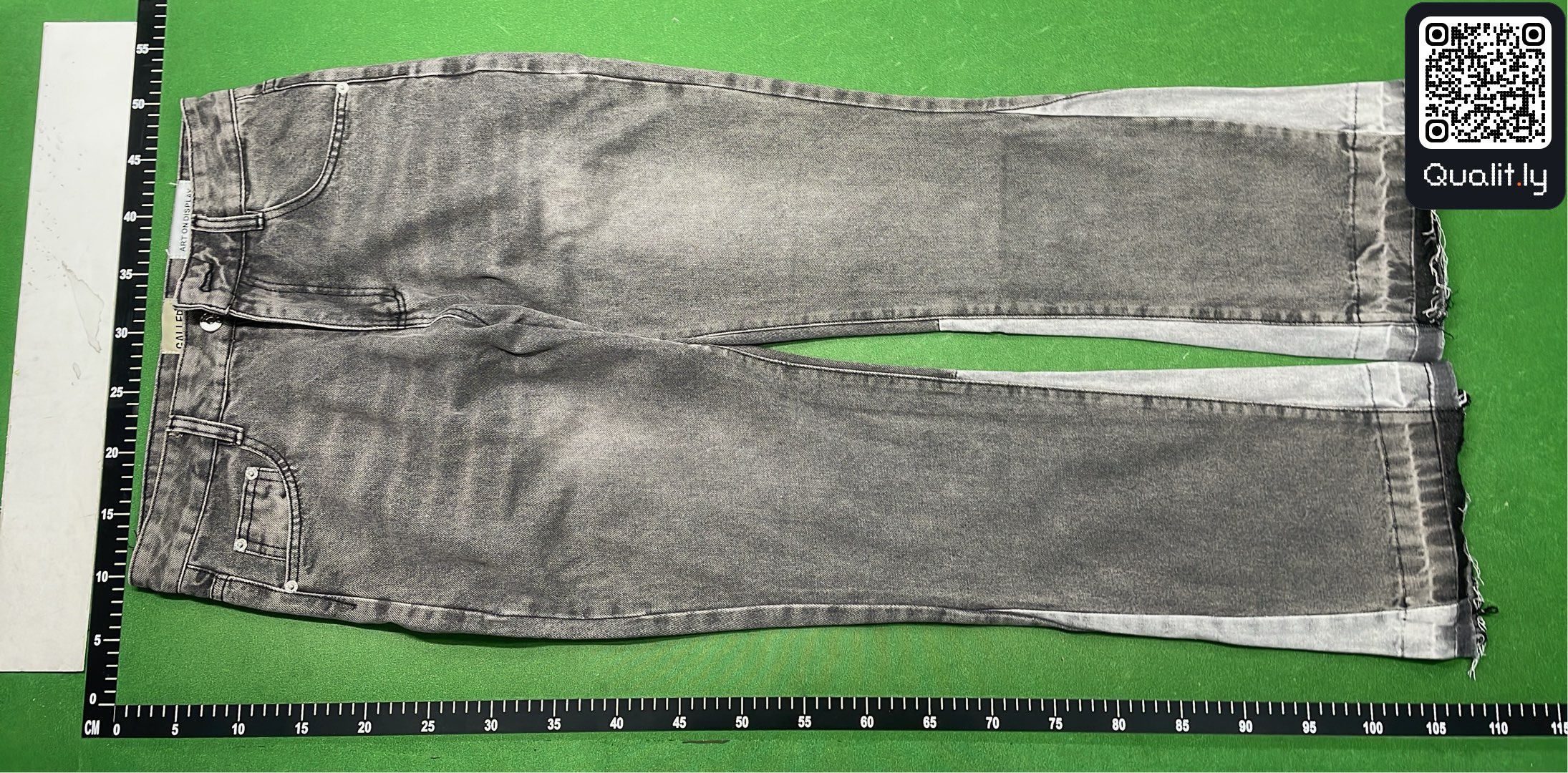 Jeans — foto QC 2 di 16