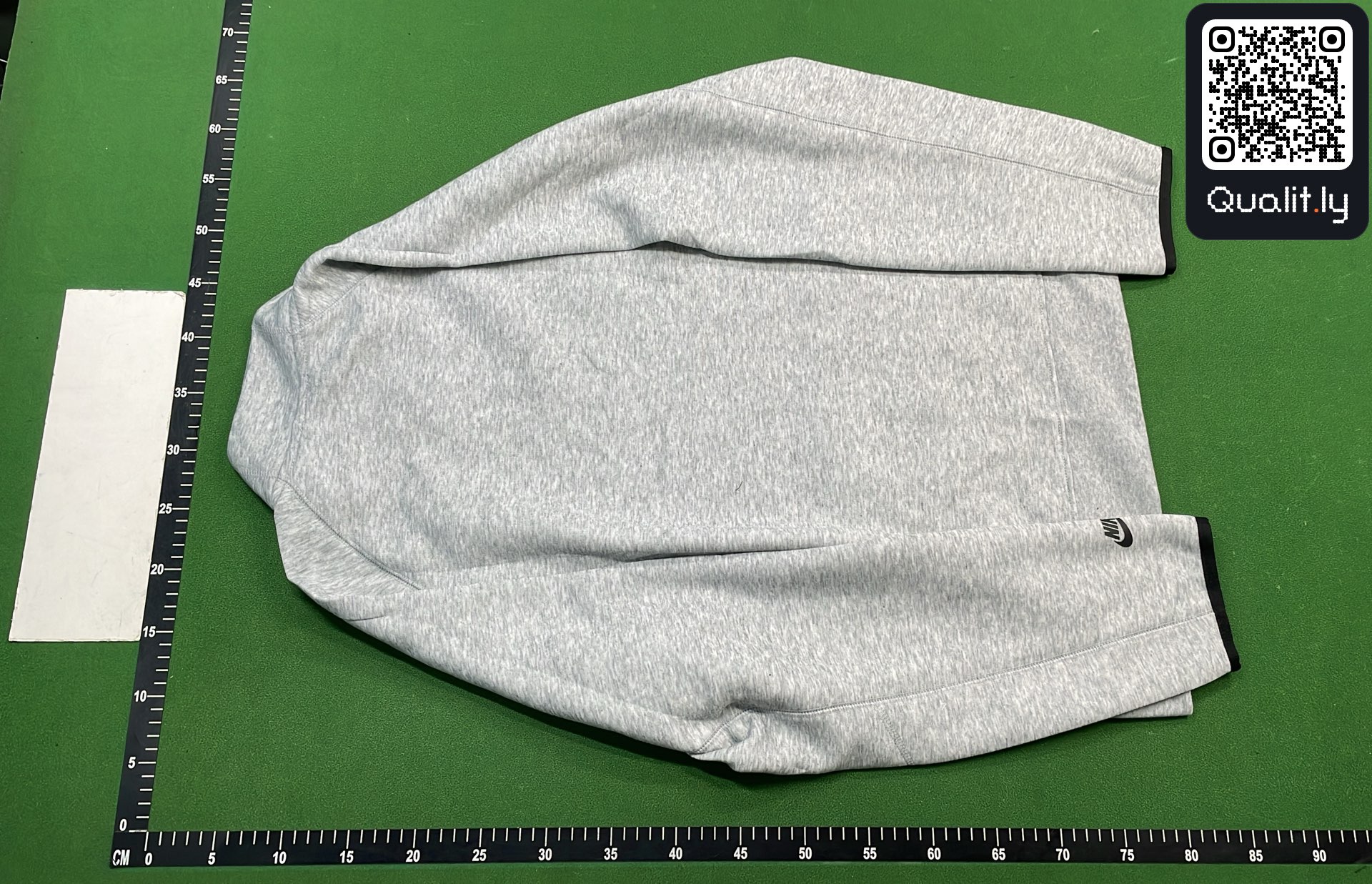 卫衣 QC 照片 3 / 8