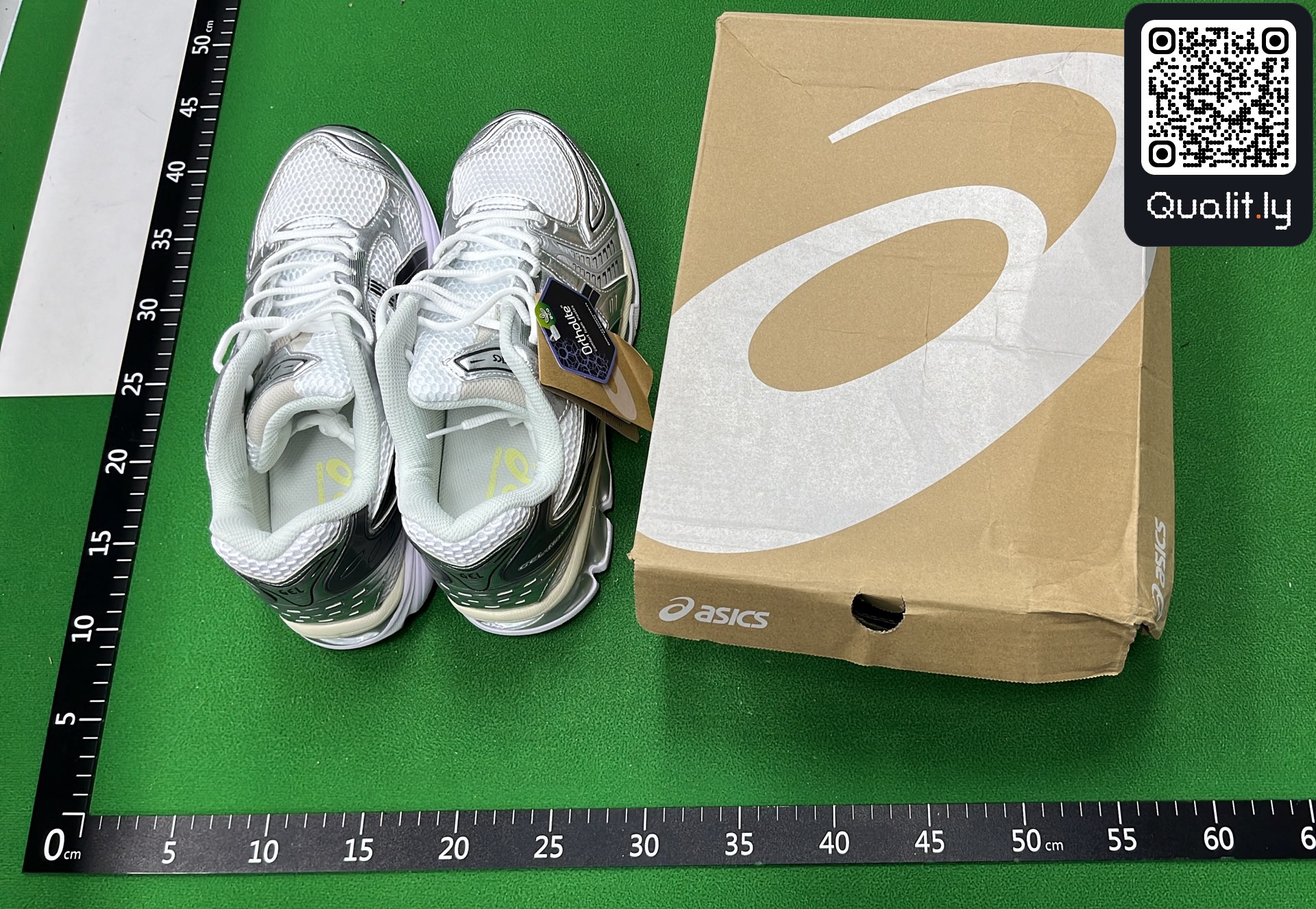 Sneaker — QC-Foto 1 von 12